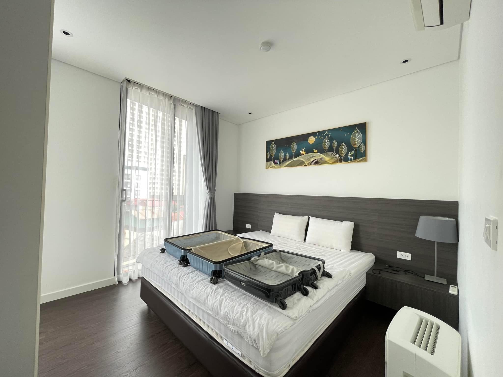 Tòa apartment Tây Hồ, lô góc 3 mặt thoáng, 11 phòng khép kín, 100m2 chỉ 30 tỷ