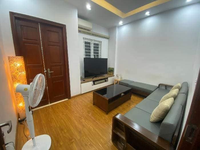 Bán nhà phân lô phố Nguyễn Chí Thanh 7 tầng thang máy DT55m