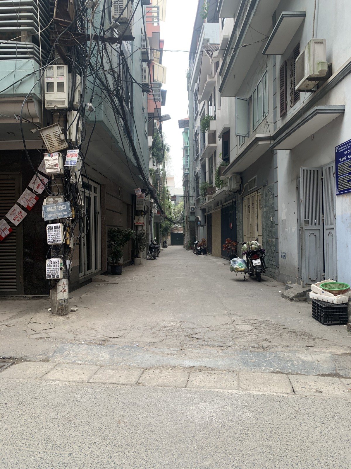 Bán Đất Tặng Nhà 2 tầng Phố Vĩnh Phúc-Ba Đình 100m2 Mặt Ngõ 8.5 Tỷ