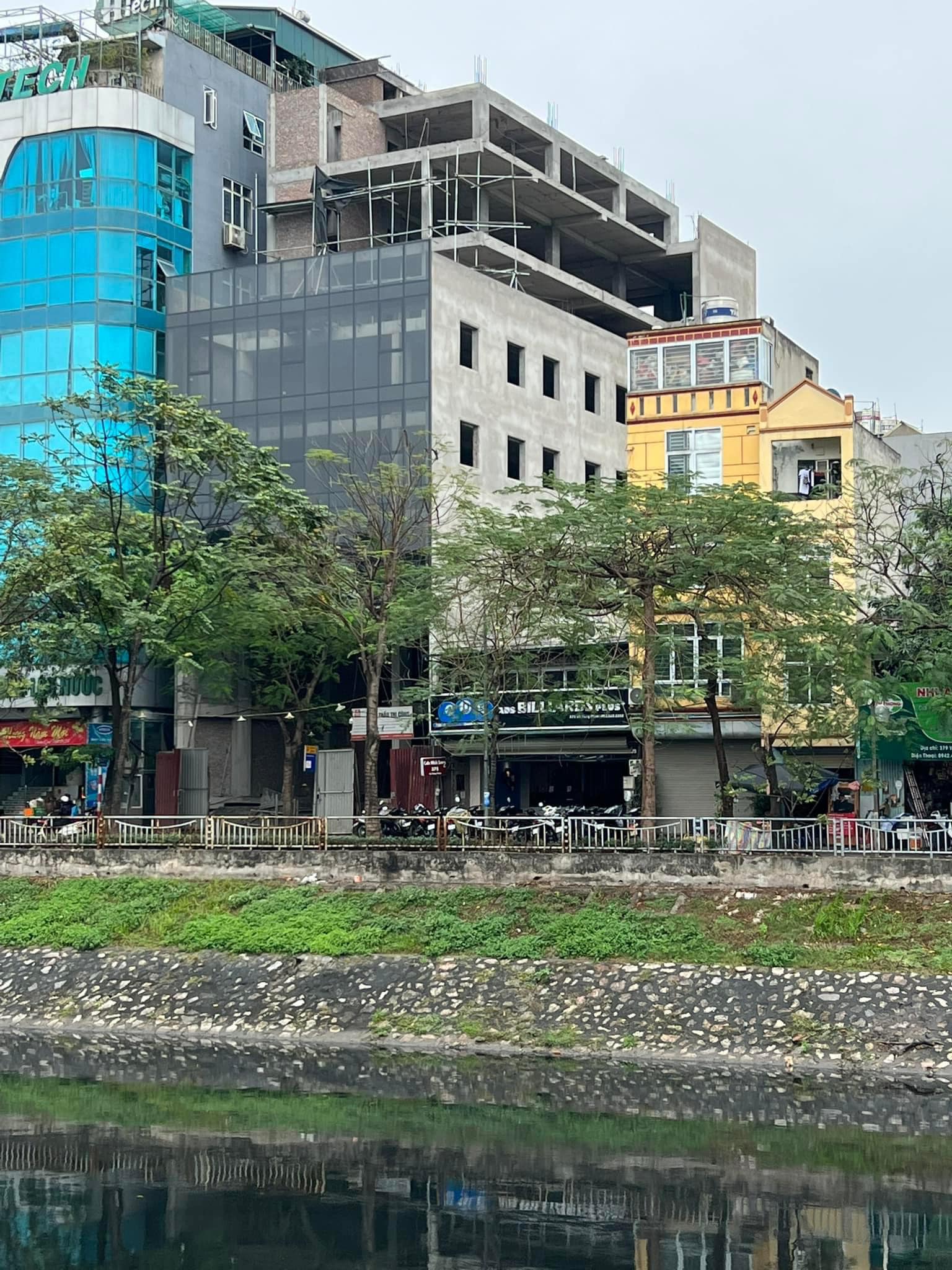 Tòa Văn Phòng 310M2 10 Tầng -MT 11M- Mặt Phố Vũ Tông Phan 128Tỷ ( 400Tr/M)