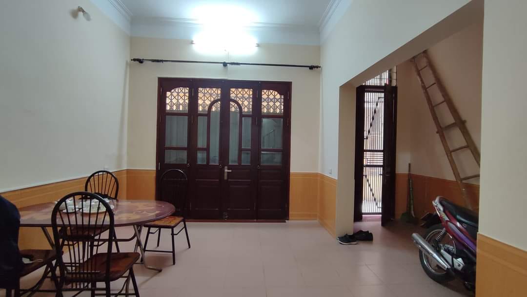 Bán nhà Thái Hà, Đống Đa 55m2 x 4 tầng, sổ đỏ hoa hậu, ô tô đỗ gần, an sinh đỉnh, giá 7.9 tỷ