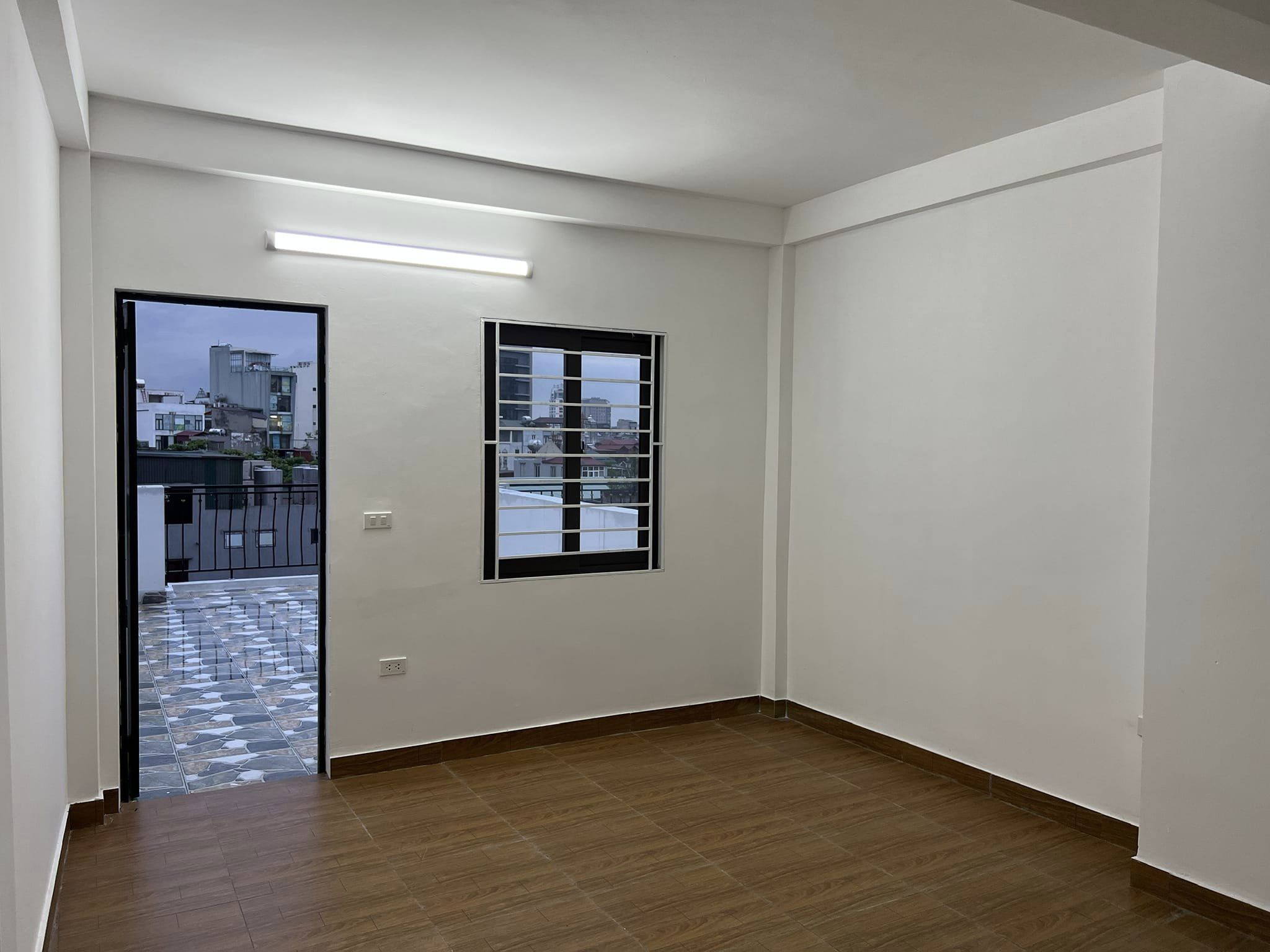 Bán nhà phố Trần Khát Chân, NHÀ MỚI THANG MÁY, giá 6 tỷ