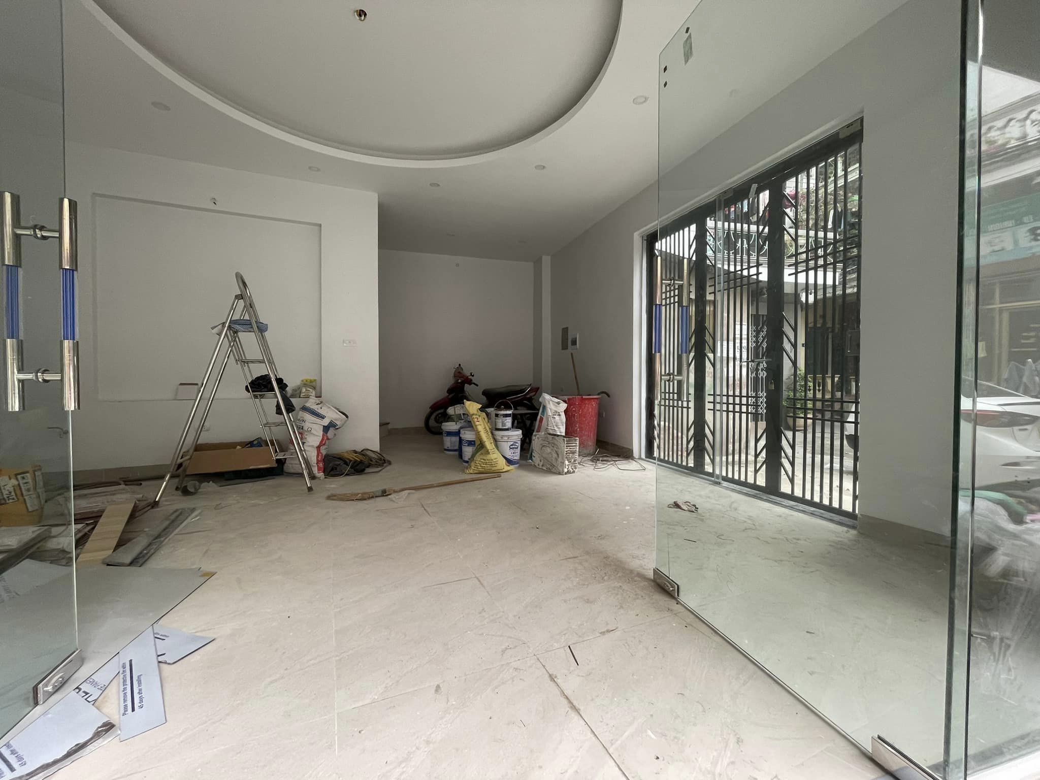 Ngõ Lương Sử C, 40m2, 5 tầng, lô góc, 3 thoáng, nhỉnh 9 tỷ.