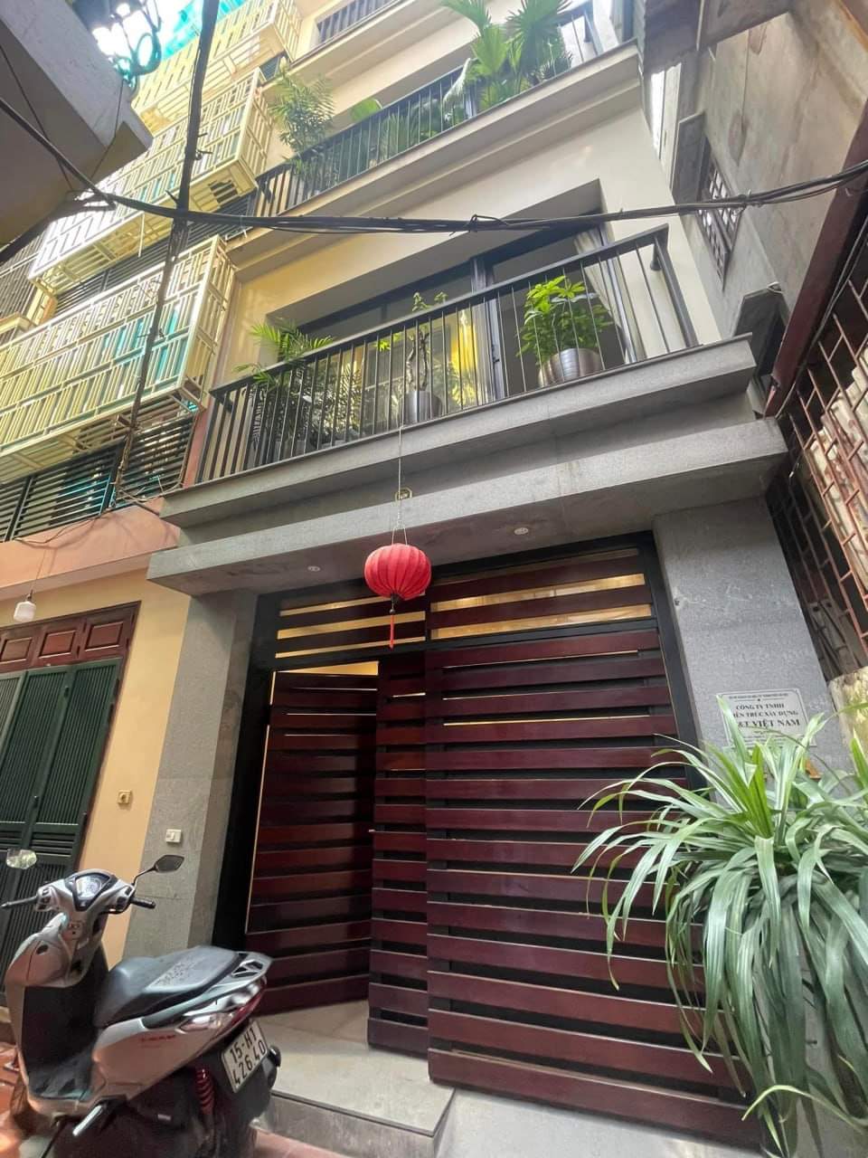 Bán nhà Hoàng Đạo Thành 43m, 5T, 2 thoáng, Ô tô 30m, giá 4.4 tỷ