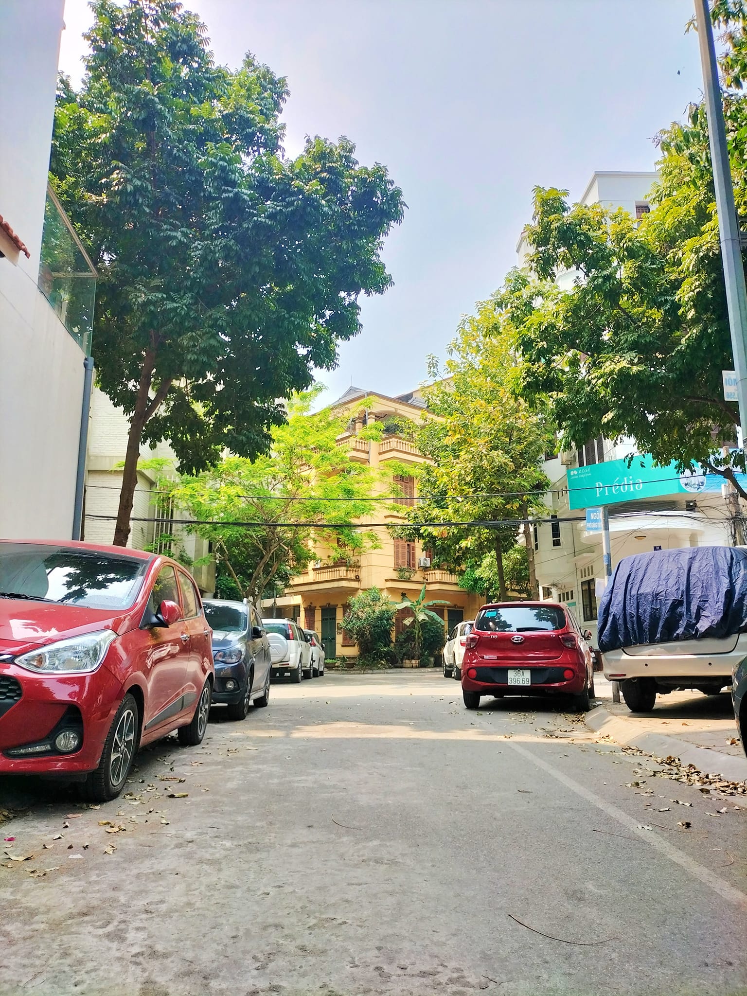 BÁN NHÀ LÔ GÓC - MẶT PHỐ - ĐẸP NHẤT KHU - Căn nhà lô góc đẹp nhất phố Đặng Thùy Trâm - Cầu Giấy - 50m2 - 5 tầng - MT 10m - vỉa hè rộng ôtô đỗ