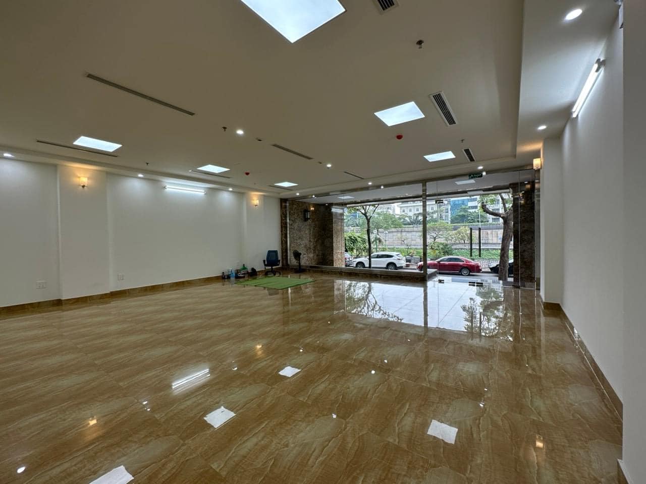 Tòa Văn Phòng 9 Tầng 100M2 MP Hoàng Ngân Mặt tiền 6M 42 Tỷ-1 Hầm