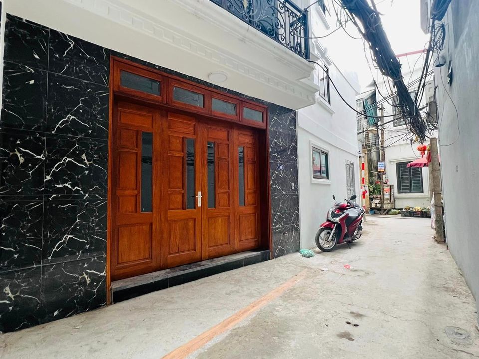 NHÀ MỚI XUÂN LA - TÂY HỒ 36M2 X 5 TẦNG, Ô TÔ ĐỖ CỬA CHỈ 5,6 TỶ