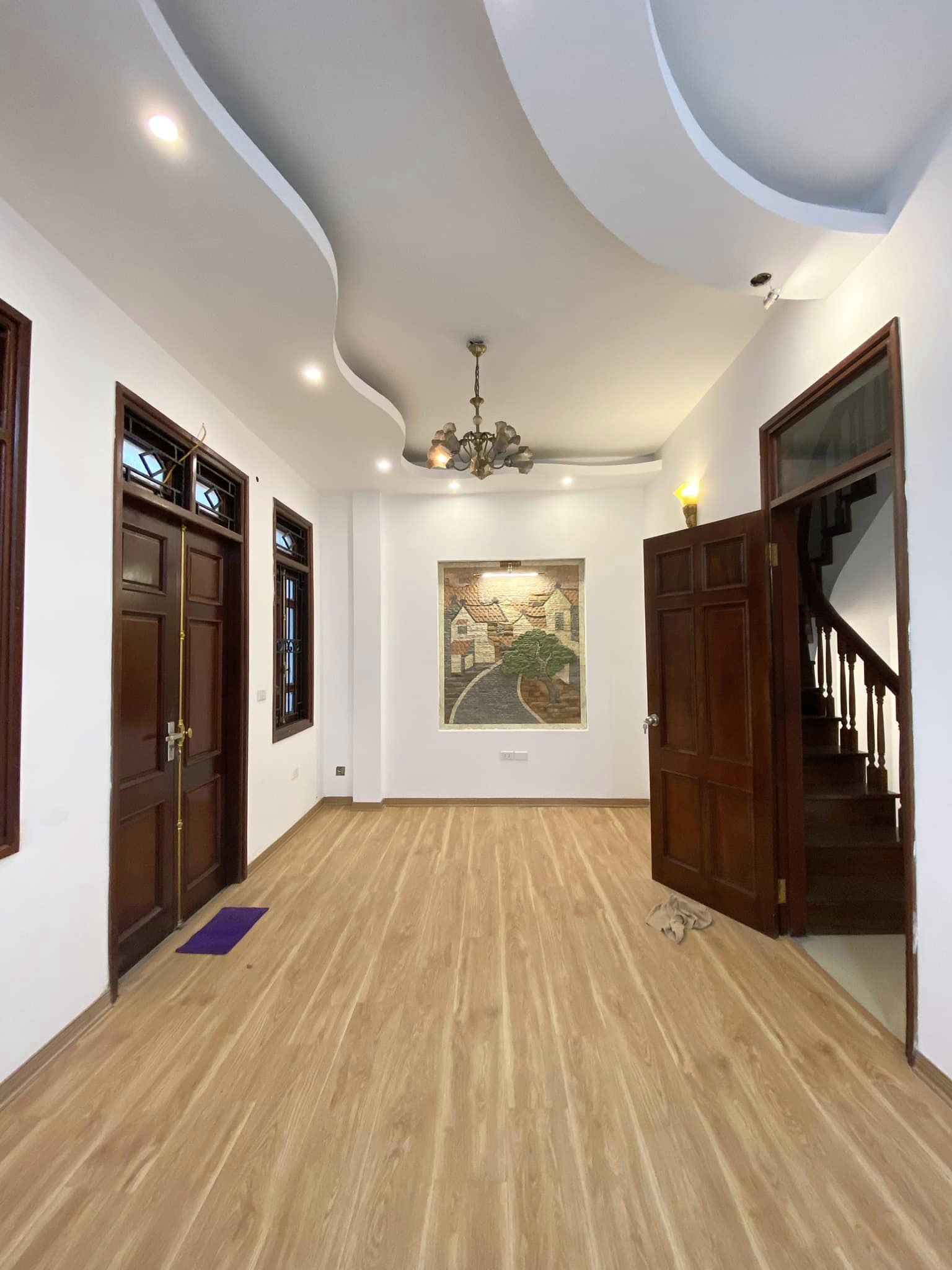 Bán nhà Láng, Đống Đa, Ô TÔ, 76m2, giá 7.5 tỷ