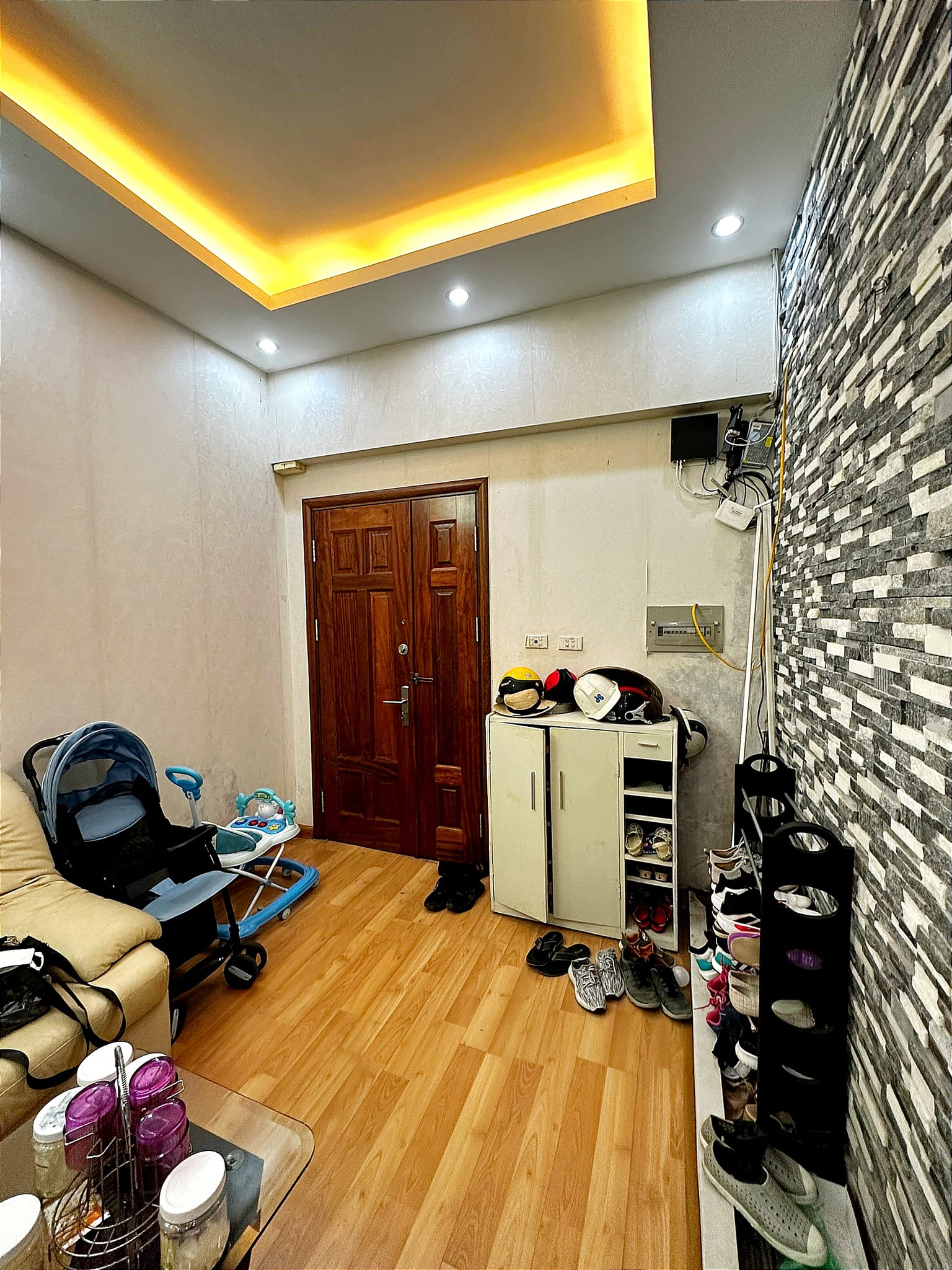 Chung cư đường Nguyễn Ngọc Vũ, tầng trung, view đẹp, 3PN, 3.4 tỷ