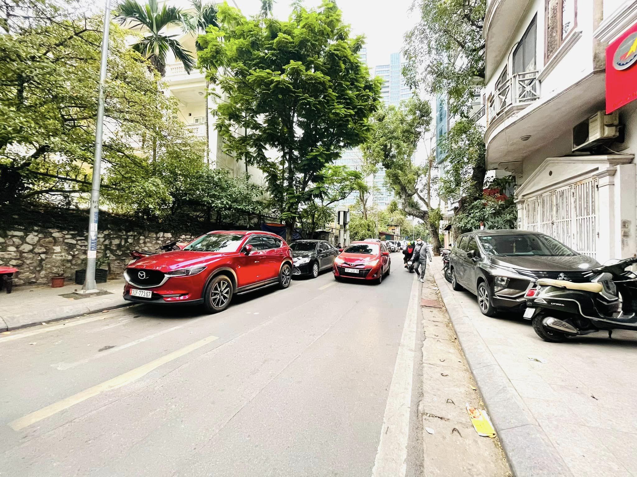 Siêu phẩm Nguyễn Khắc Nhu, Ba Đình, KINH DOANH,20m2 x4 tầng, chỉ 2.9tỷ, gần Hồ Tây