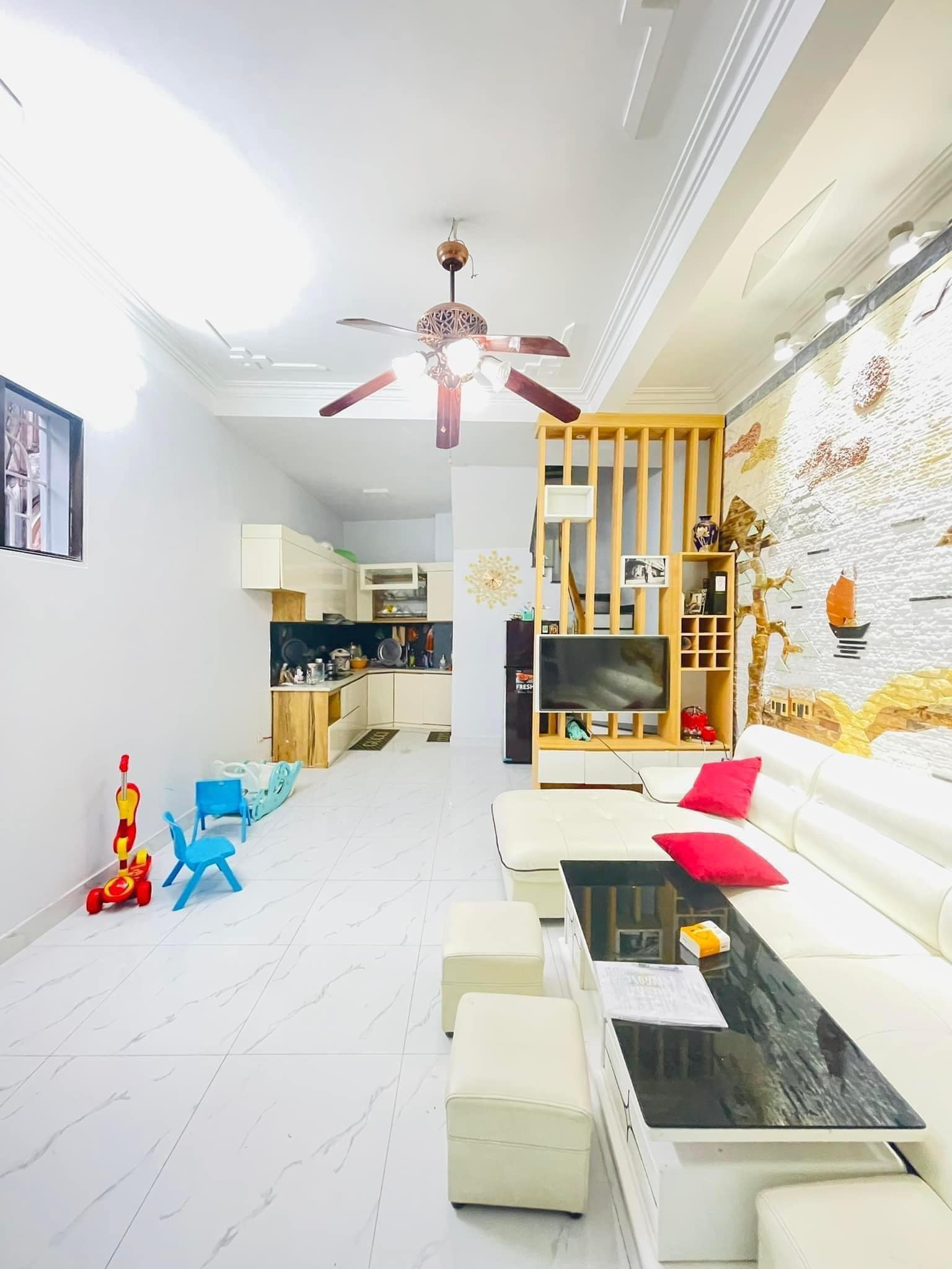 BÁN NHÀ LÊ ĐỨC THỌ NAM TỪ LIÊM 45m2, 4 tầng LÔ GÓC, 2 THOÁNG, KINH DOANH chỉ 5 tỷ