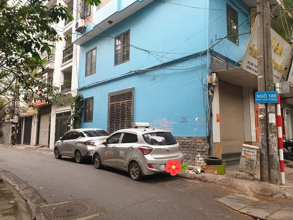 Cấn bán gấp nhà ngõ 188 Thái Thịnh 65m2 mặt tiền 4.5 giá hợp lý hơn 12 tỷ