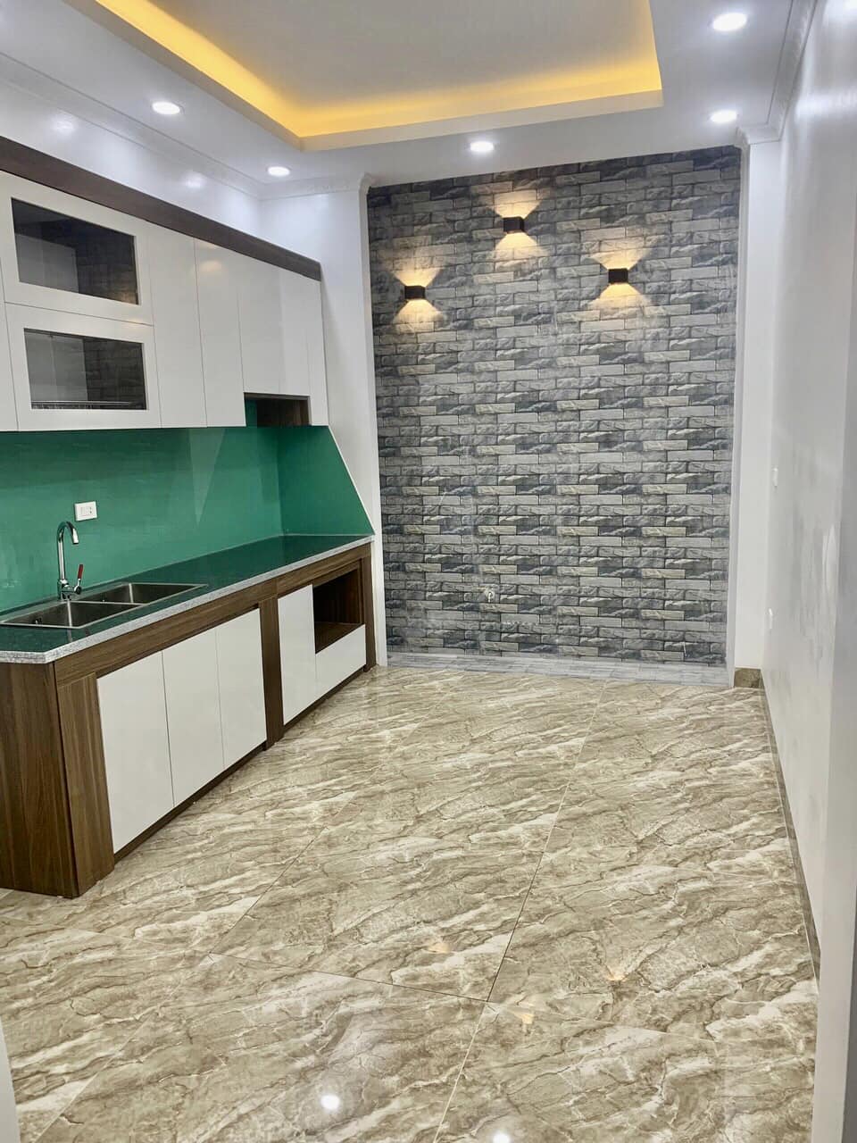 BÁN NHÀ NGÕ 160 NGUYỄN AN NINH - HOÀNG MAI - 42m x 5TẦNG GIÁ 6.95 TỶ