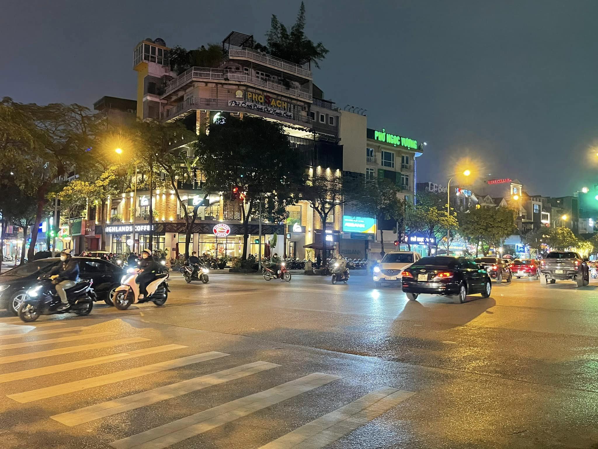 MẶT PHỐ VŨ PHẠM HÀM - 6 TẦNG THANG MÁY 109M2 - KINH DOANH ĐỈNH - SẦM UẤT - ĐANG CHO THUÊ 6000USD / THÁNGus