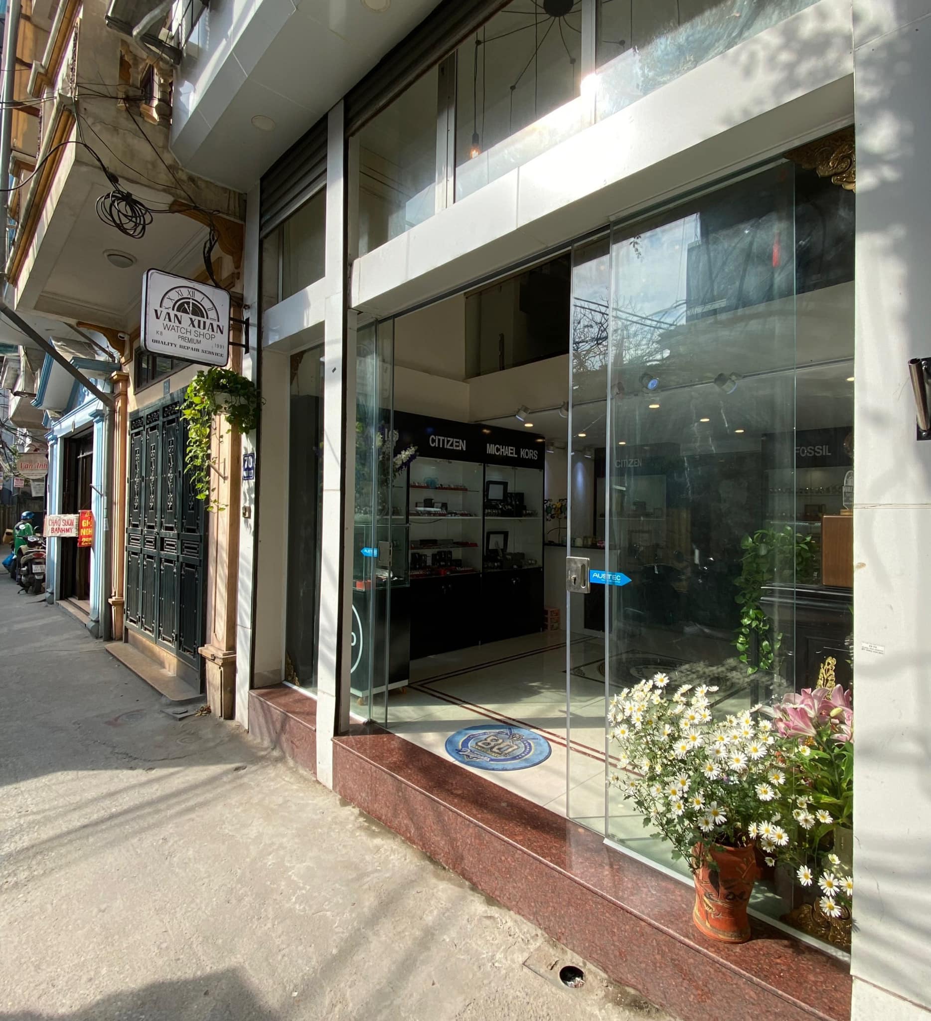 Nhà Đẹp Mới Xây Cần Bán Phố Hào Nam Dt 40m2 5 tầng Mt 4.2m Giá 6.6 tỷ Đống Đa