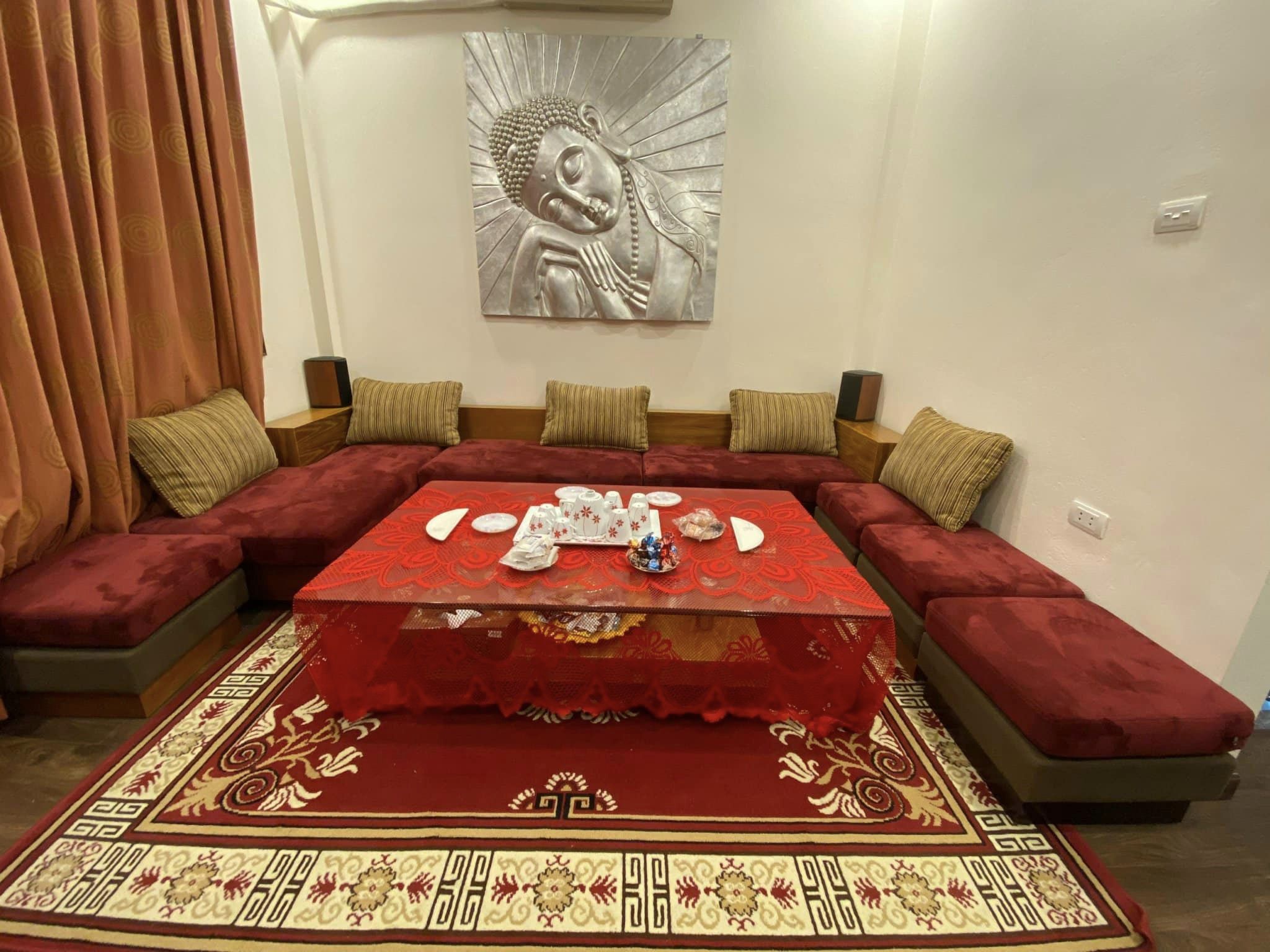 Mặt ngõ kinh doanh phố Hào Nam, tặng nội thất nhập khẩu, 40m2 chỉ 6.6 tỷ