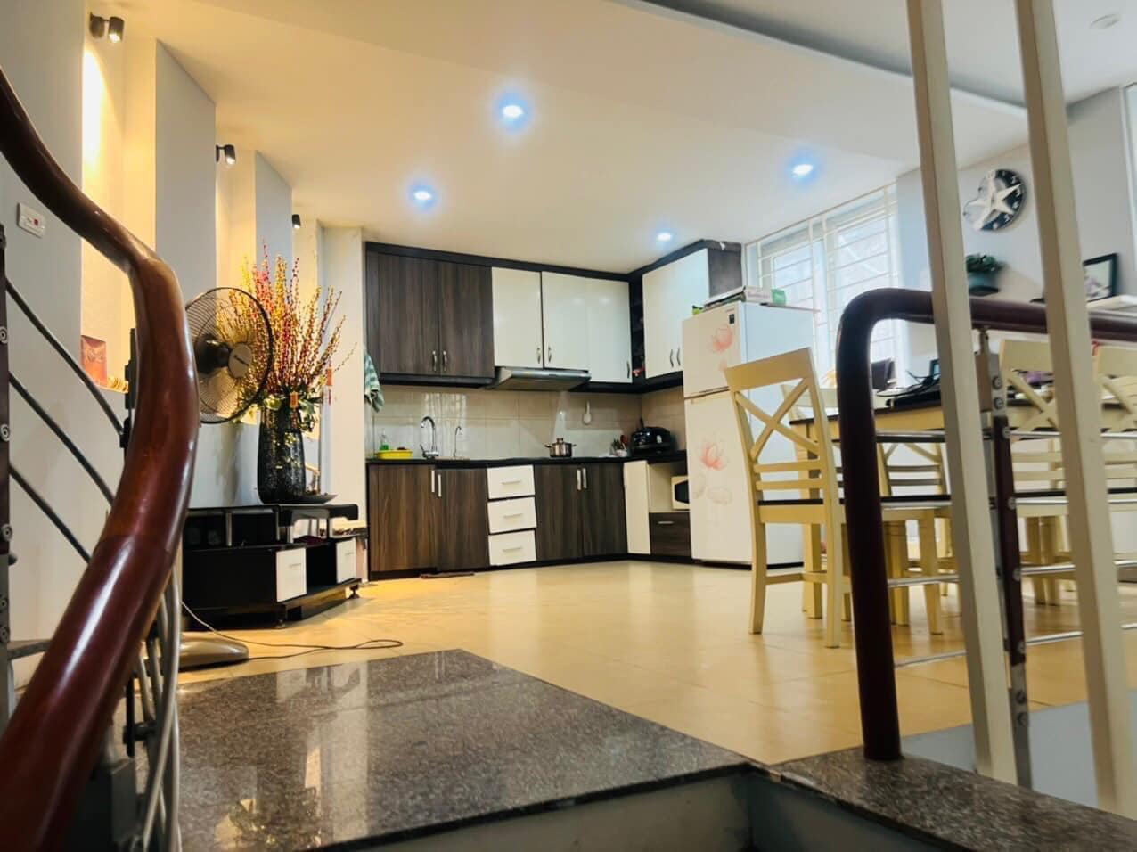 Bán Nhà Đẹp Mới Xây Đường Trường Chinh Dt 36m2 6 tầng Mt 7.5m Giá 6.3 tỷ Thanh Xuân