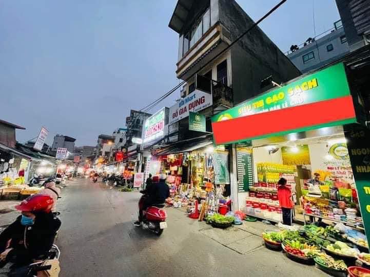 BÁN NHÀ HOÀNG MAI 74M MẶT TIỀN 4,2M GIÁ 18 TỶ MẶT PHỐ KINH DOANH ĐỈNH ÔTÔ TRÁNH ÔTÔ VÀO NHÀ. SIÊU ĐẸP