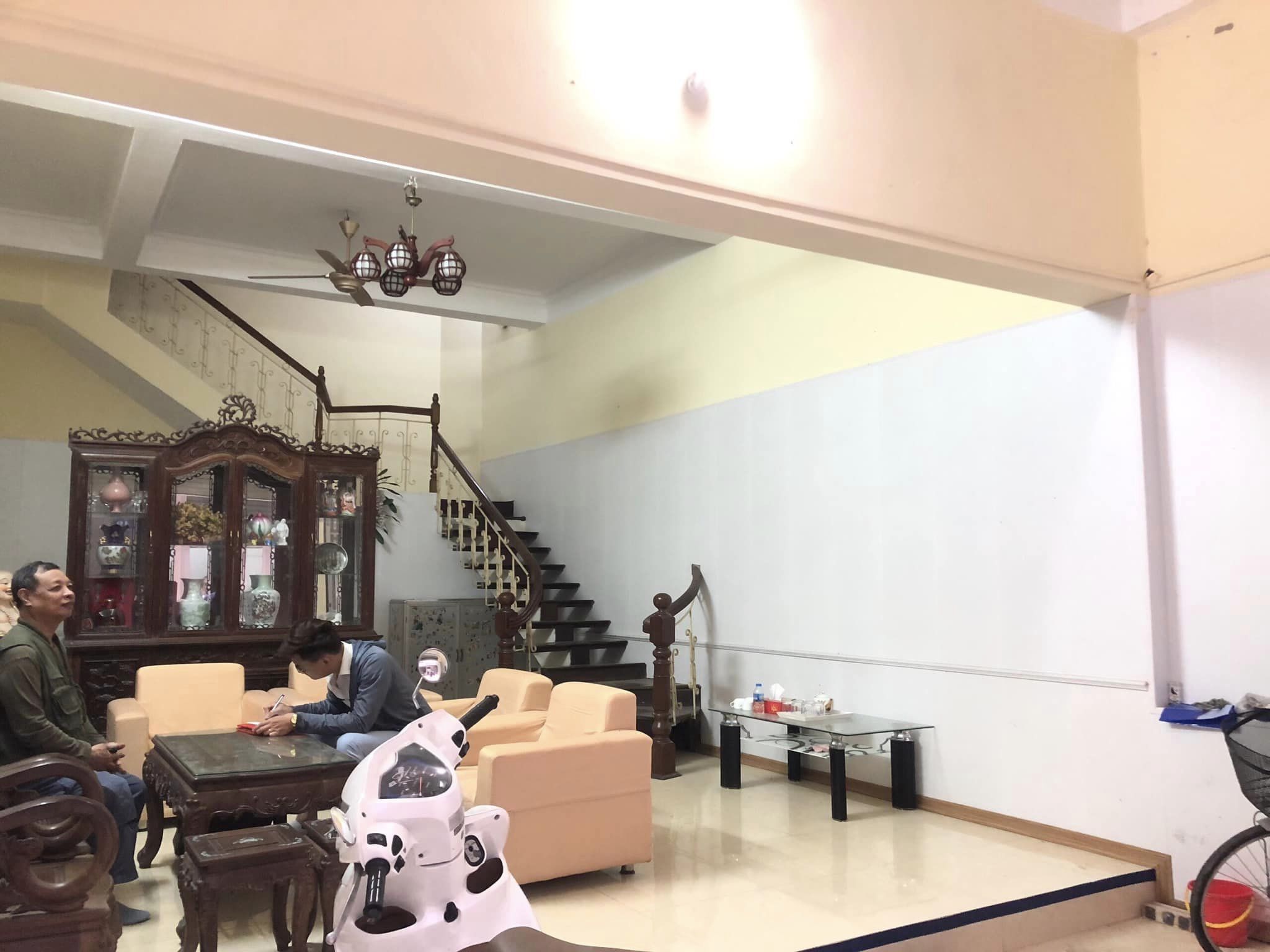 Cần bán nhà Thái Hà, Đống Đa, 55m2 , lô góc, ô tô đỗ cửa, kinh doanh, an sinh đỉnh