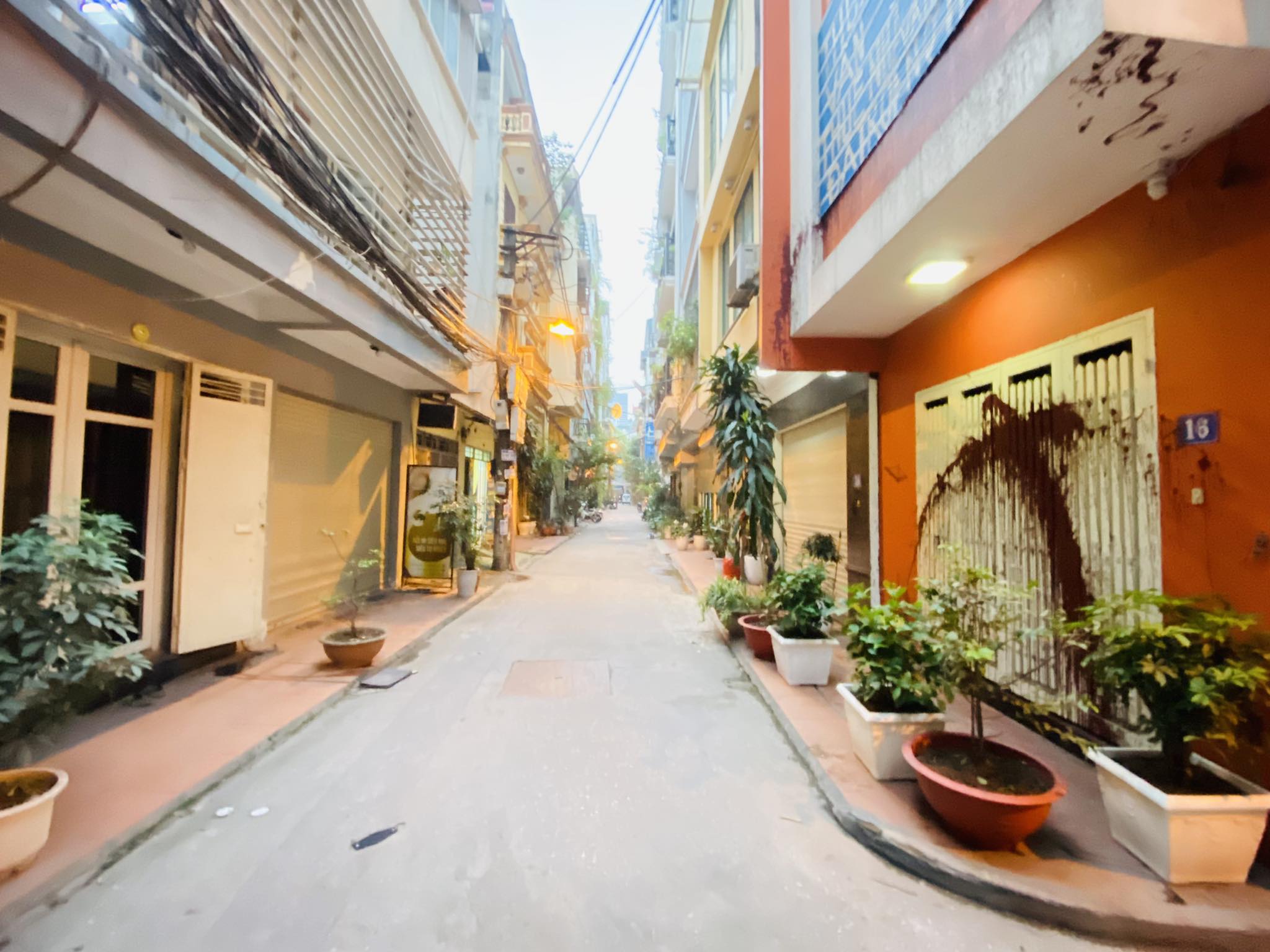 BÁN NHÀ XÃ ĐÀN - Ô TÔ - NGÕ THÔNG KINH DOANH - MẶT TIỀN LÝ TƯỞNG