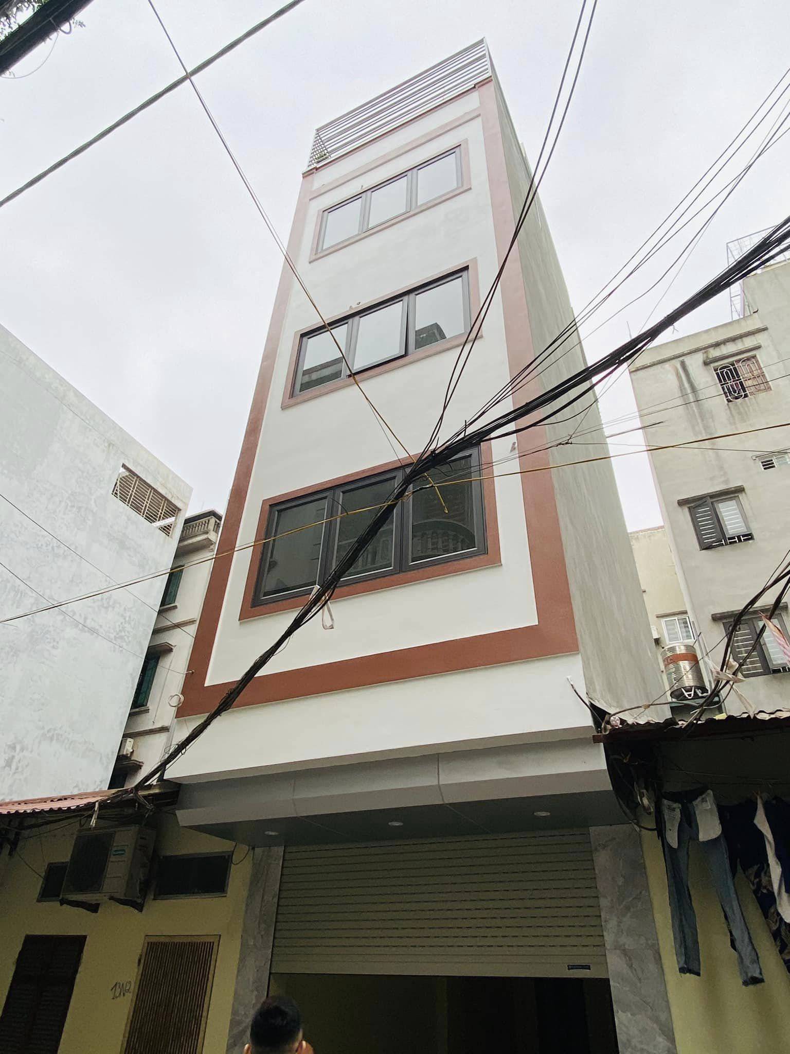 Bán nhanh nhà ngõ 202 Võ Chí Công, giá chỉ 5,5 tỷ