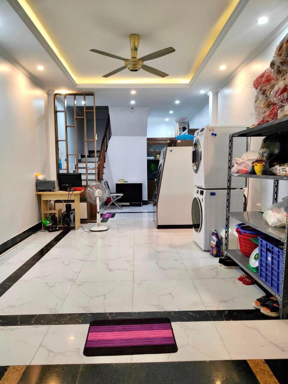 Ban nhà Hồ Tùng Mậu - Trung Tâm Cầu Giấy. 35m* 6 tầng, MT: 4m, giá chỉ nhỉnh 5 tỷ