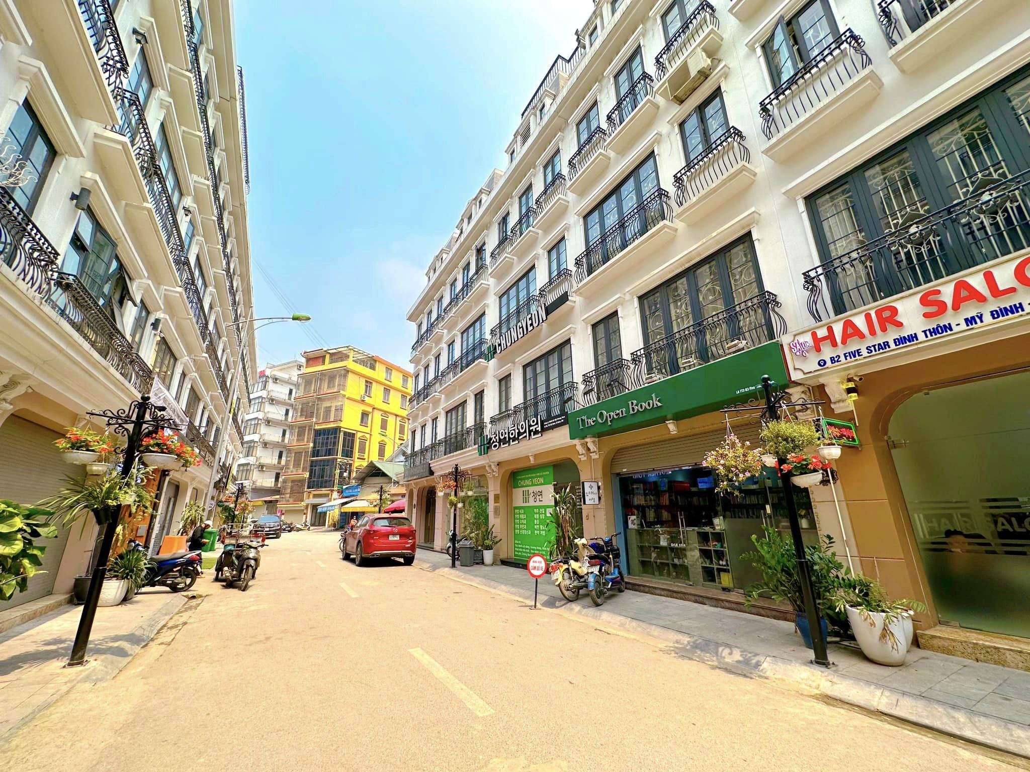 SIÊU PHẨM HIẾM MỸ ĐÌNH - Ô TÔ - KINH DOANH - 5 TẦNG - DÒNG TIỀN 20 TRIỆU/THÁNG - SỔ ĐẸP - CHỦ HỢP TÁC BÁN NHANH