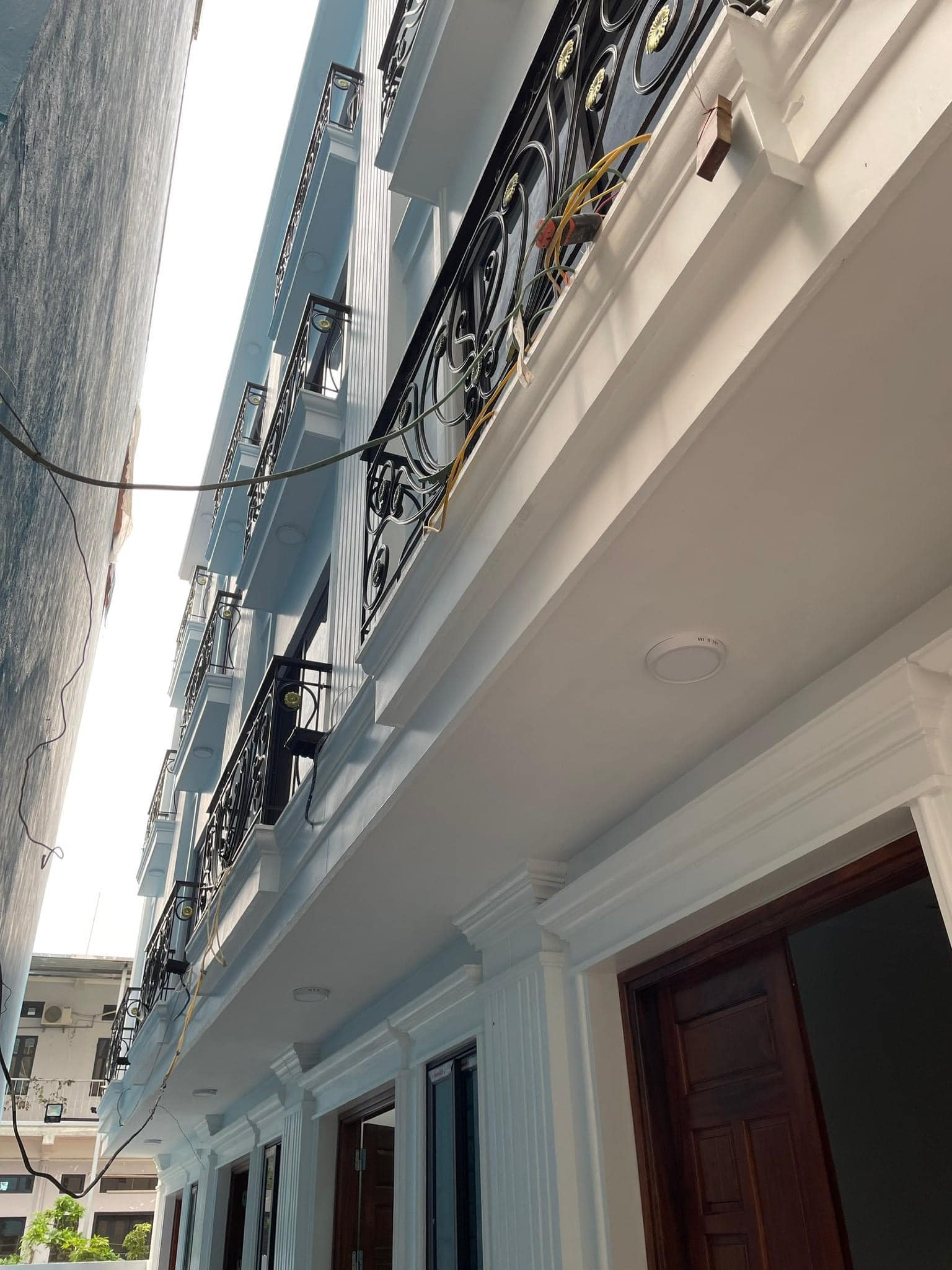 NHỈNH 5 TỶ! SỞ HỮU NGAY 1 CĂN NHÀ MỚI CỰC ĐẸP PHỐ TỨ LIÊN - TÂY HỒ.