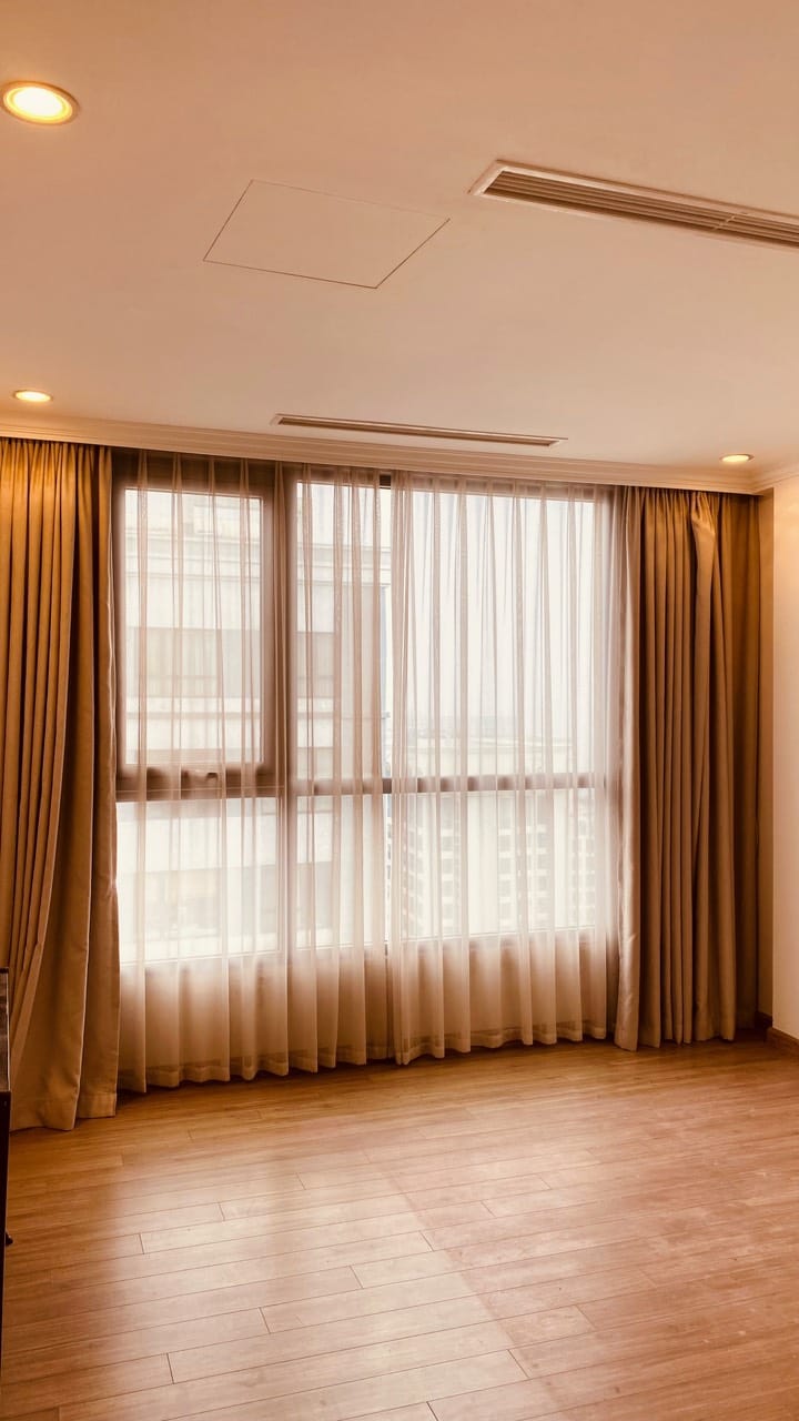 Bán nhà 62m2 Mặt phố Yên Phụ, Tây Hồ Kinh doanh đắc địa 16.8 Tỷ