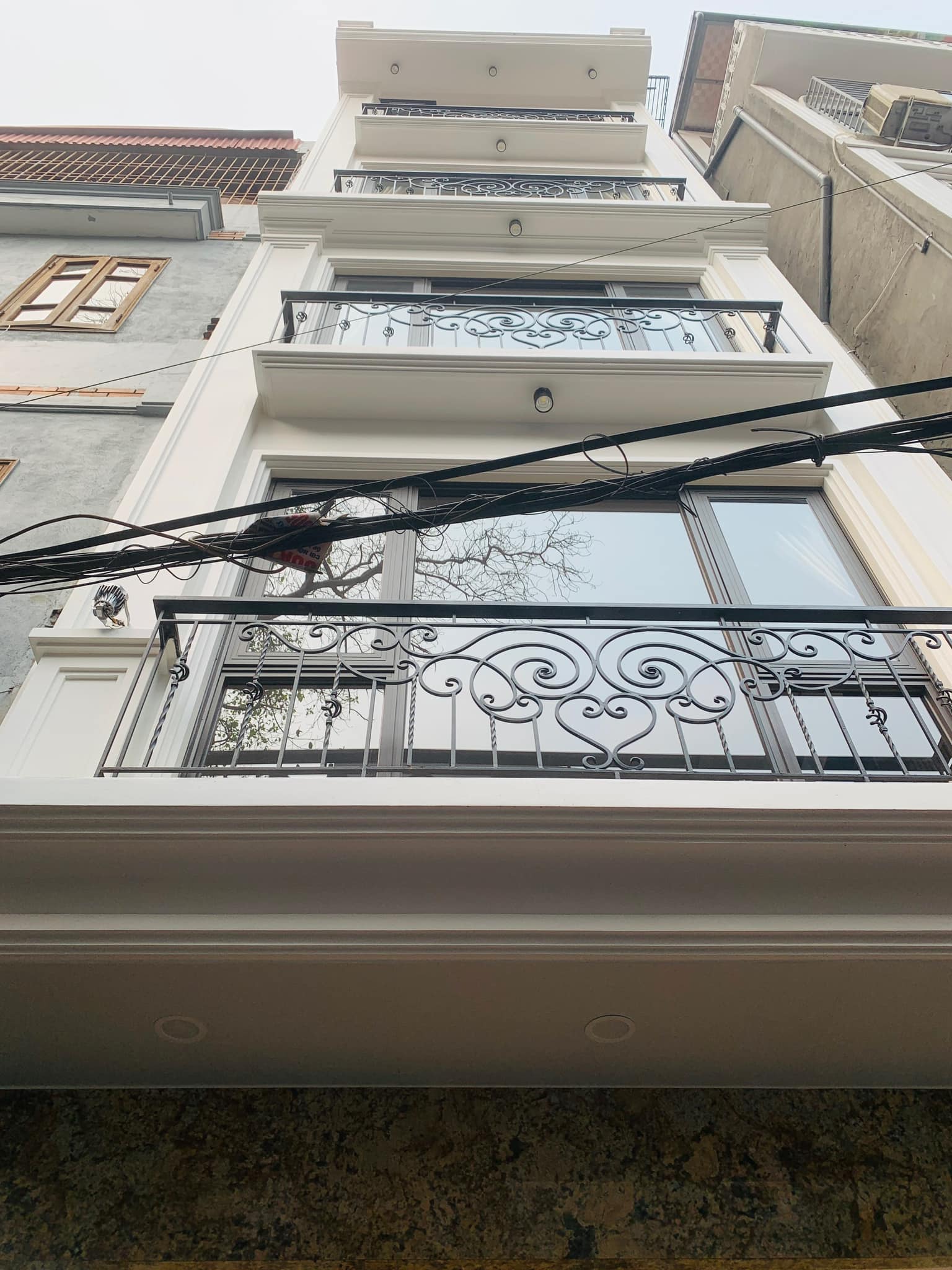 NHÀ ĐẸP NGÕ THÔNG HỒ TÂY 12TỶ 50M OTO THANG MÁY SÁT PHỐ AN SINH ĐỈNH.