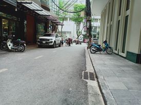 "Gấp" Bán nhà mặt ngõ 131 Thái Hà, vỉa hè, ô tô tránh, trung tâm Đống Đa, 80m2, 4 tầng, mặt tiền 5m, giá 13.9 tỷ,