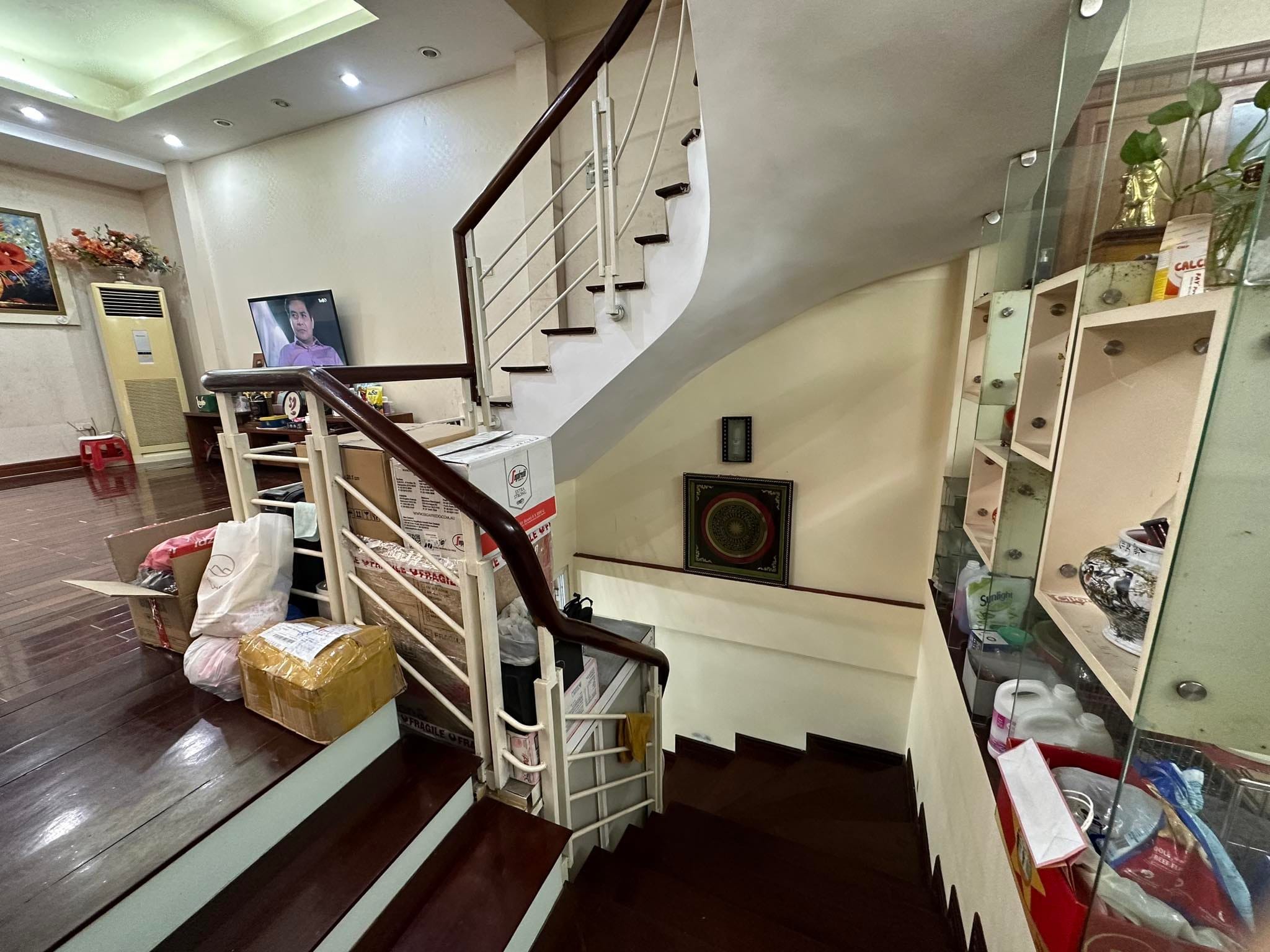 78m2