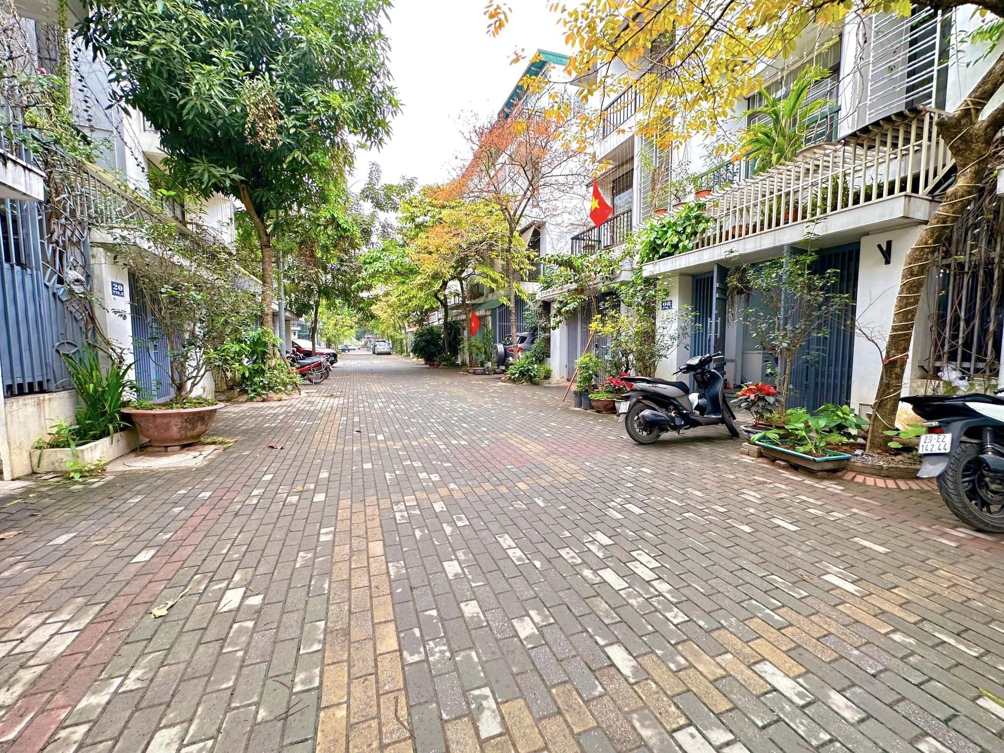 Bán biệt thự liền kề, KĐT Ao Sào, Hoàng Mai 70m2 x4Tầng, Ôtô tránh, kinh doanh VP, giá 11.9 tỷ