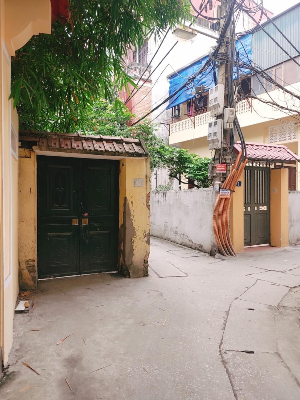 Bán 135m2 đất phố Hoàng Hoa Thám-Ngõ thông kinh doanh-oto lùi cửa chỉ 11.9 tỷ