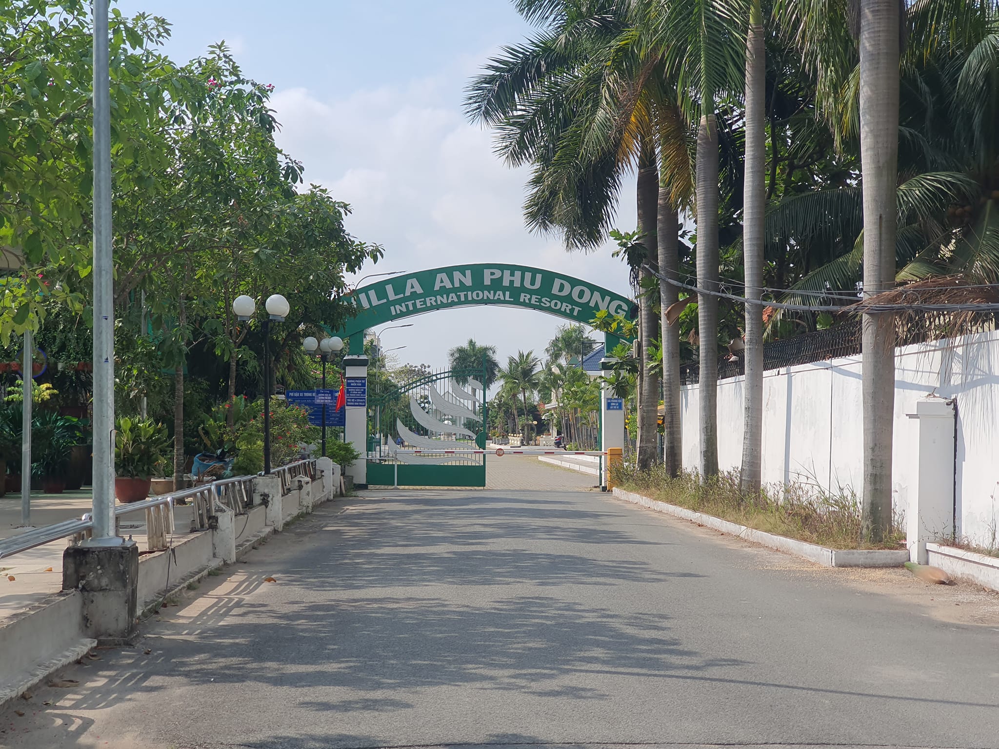 NGỘP: NHÀ C4.DT-240M2 - GIÁ:6 TỶ 6 TL.ĐƯỜNG VƯỜN LÀI,AN PHÚ ĐÔNG.QUẬN 12