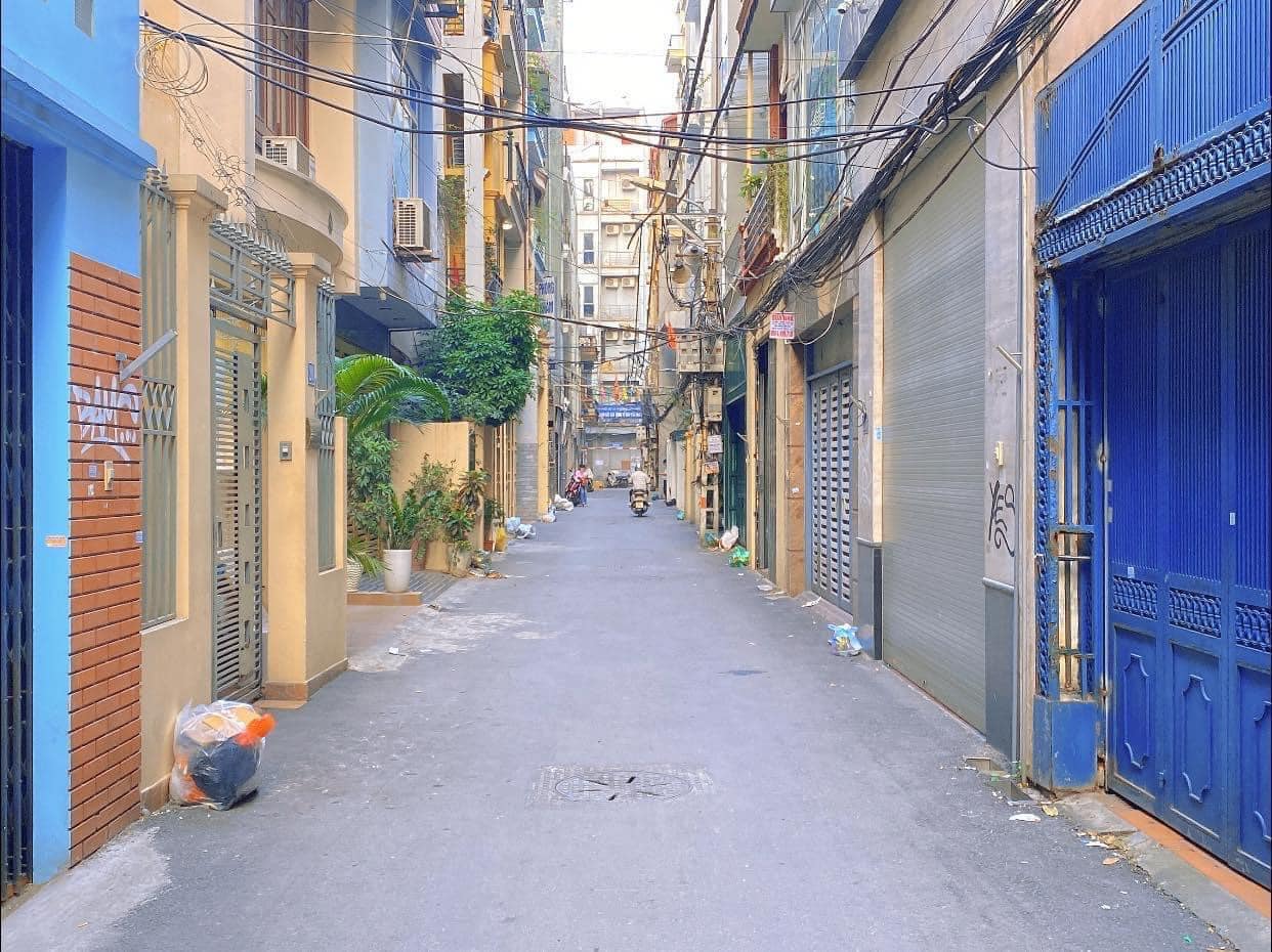 Phân Lô-OTO 7 Chỗ vào nhà-Phố Vũ Phạm Hàm-Kinh Doanh Đỉnh-65m2-Chỉ 12,3tỷ