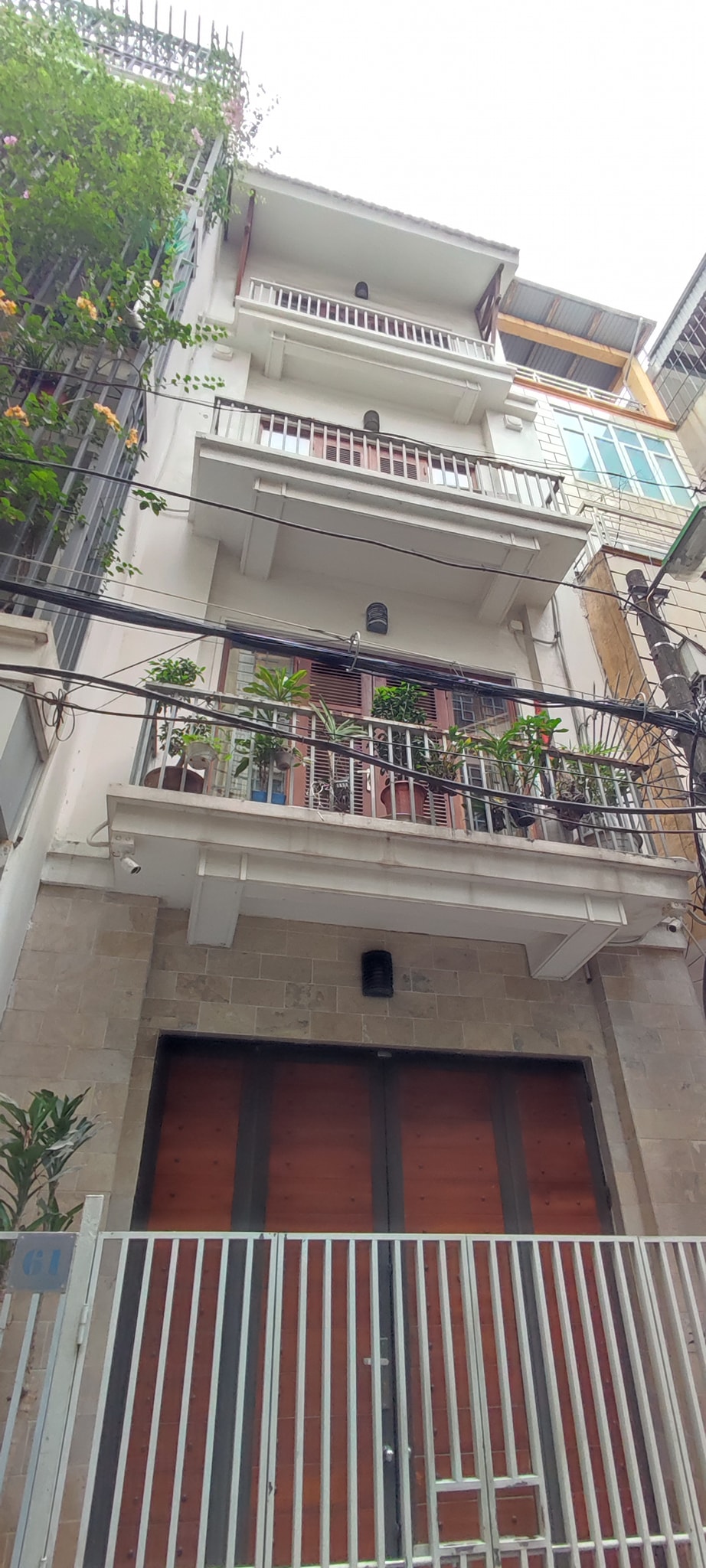 Bán Nhà Phân Lô cách MP 30m, Rộng 65m2 4tầng MT4m Giá 10.85tỷ oto kinh doanh.