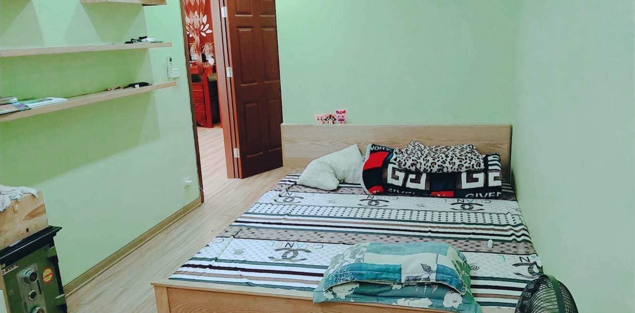 Chính chủ bán nhà Khương Đình, DT 50m x 5T, MT 4.5m - nhỉnh 5 tỷ, gần ô tô. Lh O985752O65