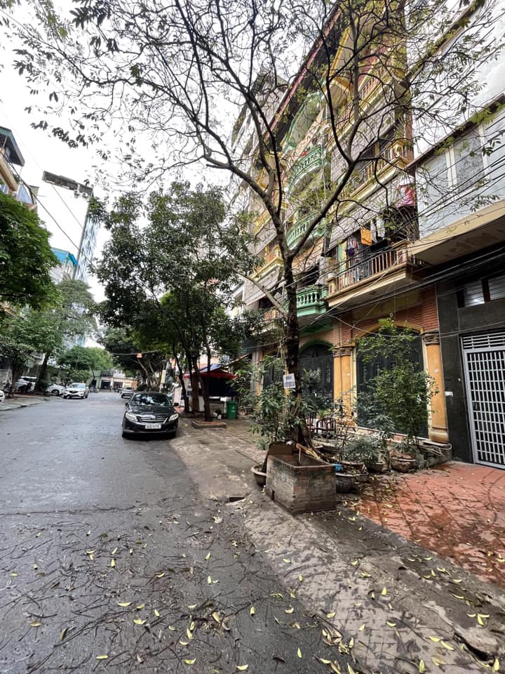 (SIÊU HIẾM!!!) DOÃN KẾ THIỆN – CHỈ 14.75 TỶ !!! 62m2 x 9 Tầng – 4 OTO TRÁNH – THANG MÁY – DÒNG TIỀN– VỈA HÈ