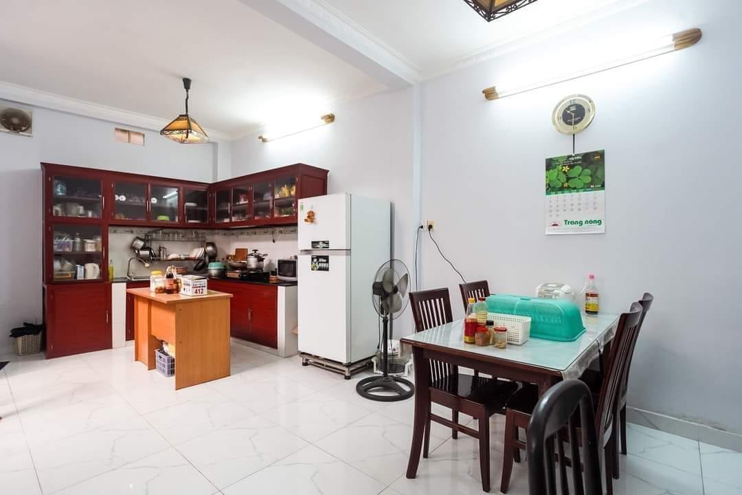 bán nhà 3 tầng 2 mặt hẻm Nguyễn Thượng Hiền Bình Thạnh. Diện tích 86m2 . Giá 9.5 tỷ