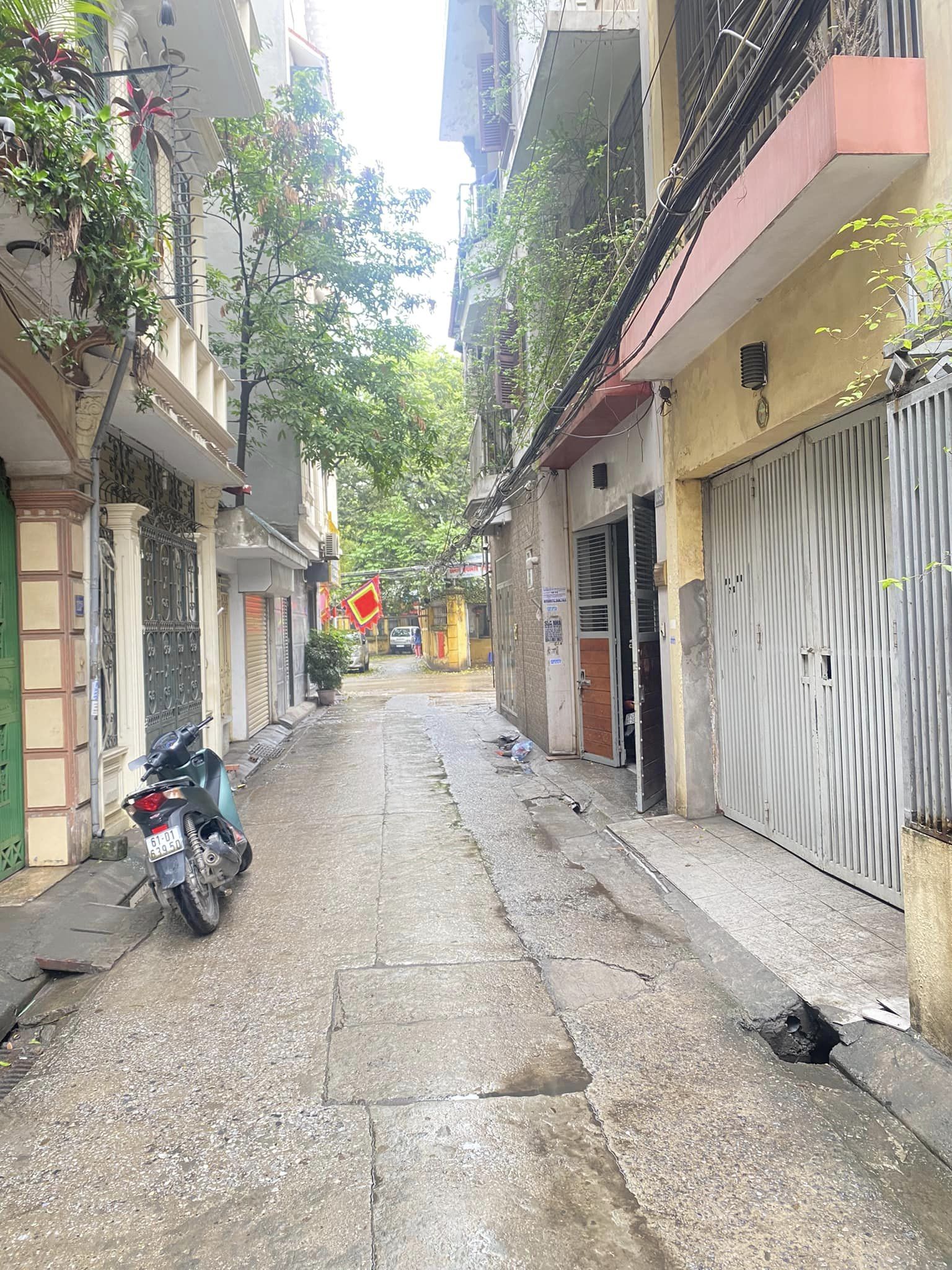 Cần Tiền Bán Nhà Phố Vũ Ngọc Phan Dt 75m2 6 tầng Mt 4m Giá 17.3 Tỷ Đống Đa