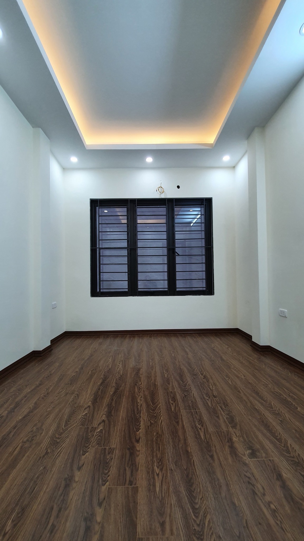 Bán nhà phố Kim Ngưu, DT 42m 5 tầng 6 ngủ, giá 4.7 tỷ