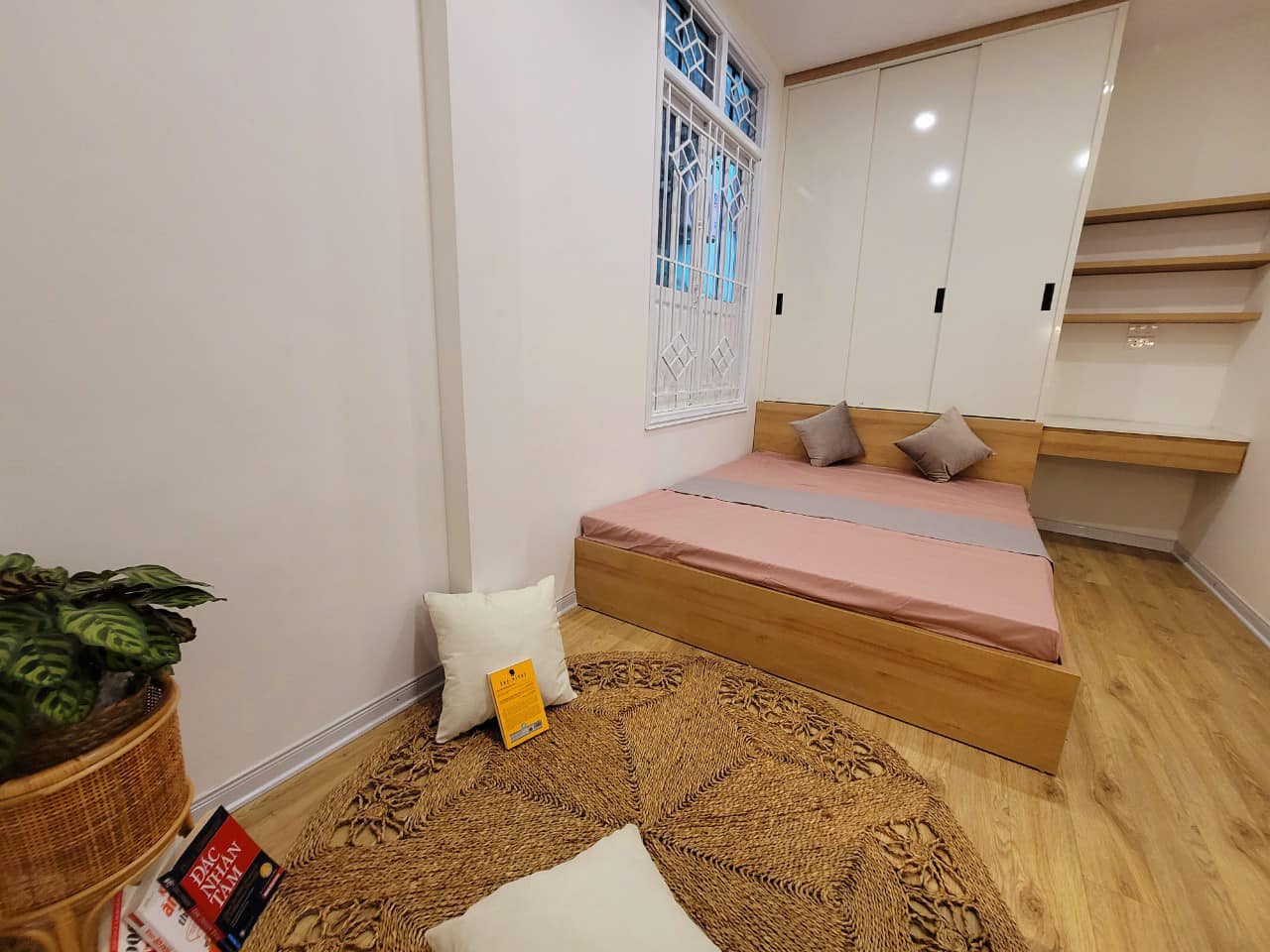 Bán chung cư mi ni Doãn Kế Thiện 48m2 x 5t, 10 P. khép kín 600tr,năm 7.199 tỷ.