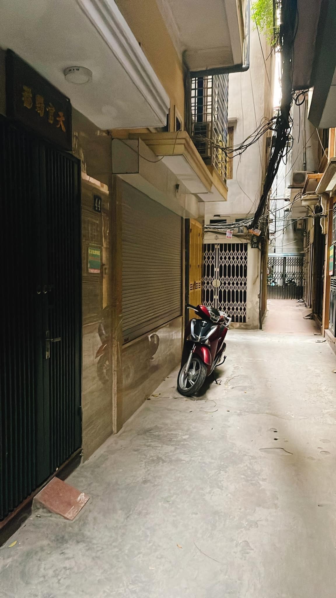 Bán Nhà Phố Cát Linh Dt 30m2 5 tầng Mt 6m Giá 3.05 tỷ Đống Đa