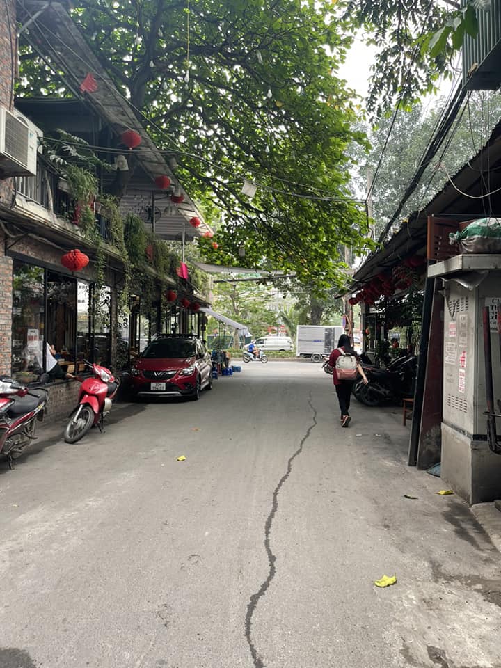 (SIÊU HOT) ĐƯỜNG LÁNG – CHỈ 14.6 TỶ !!! 43M2 x7 TẦNG – LÔ GÓC – HAI MẶT ĐƯỜNG – OTO TRÁNH – THANG MÁY – KINH DOANH