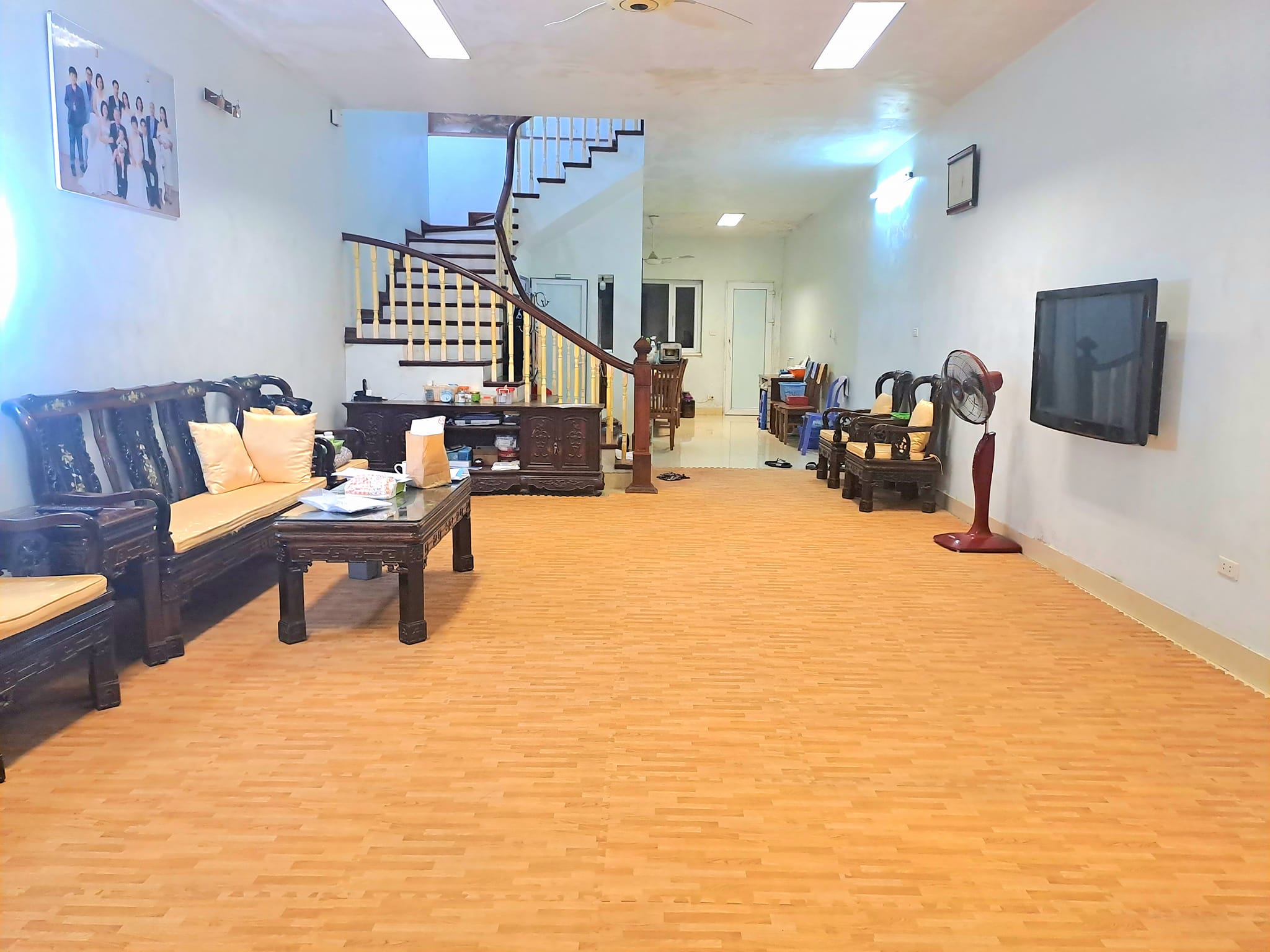 Bán nhà 3T kinh doanh, vỉa hè 4m Phạm Văn Đồng 125m2 mặt tiền 5m giá 23.5 tỷ.