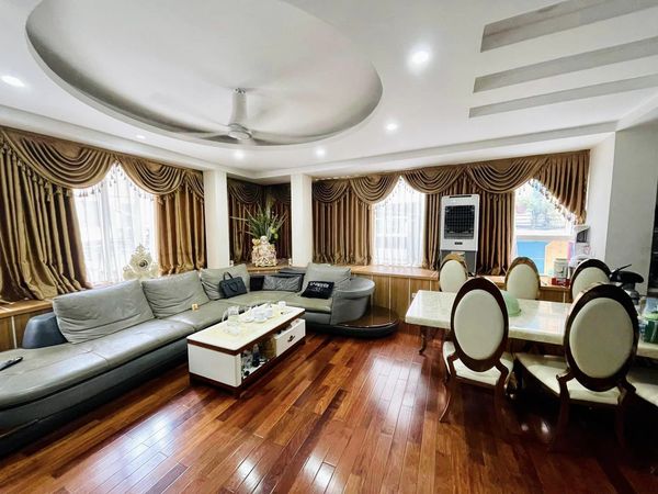 LÔ GÓC - HAI MẶT ĐƯỜNG - GARA Ô TÔ - NHÀ ĐẸP - Ở SƯỚNG