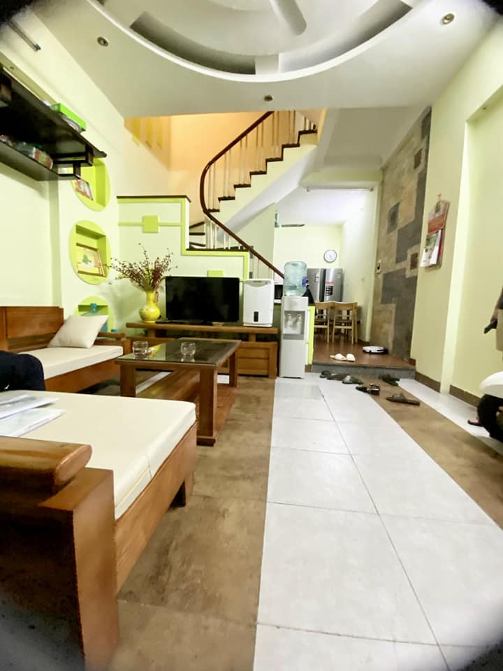 CHỦ GIẢM GIÁ MẠNH, BÁN GẤP NHÀ ĐƯỜNG LÁNG - ĐỐNG ĐA 42M2 X 5 TẦNG