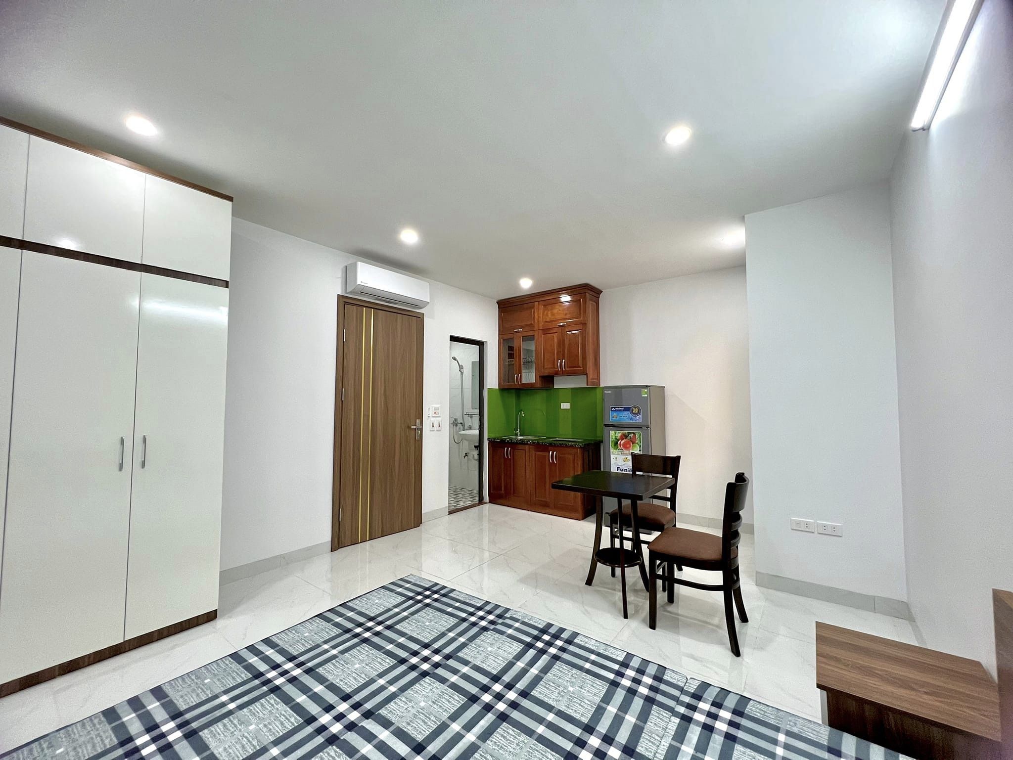 Bán Chung cư Mini phố Trung Kính, Cầu Giấy, 69m2, 6 tầng thang máy, mới tinh, đang hoạt động tốt