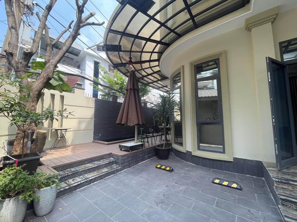 Villa Khu Him Lam 135m2 - Ngang Gần 10m Trung Tâm Quận 7